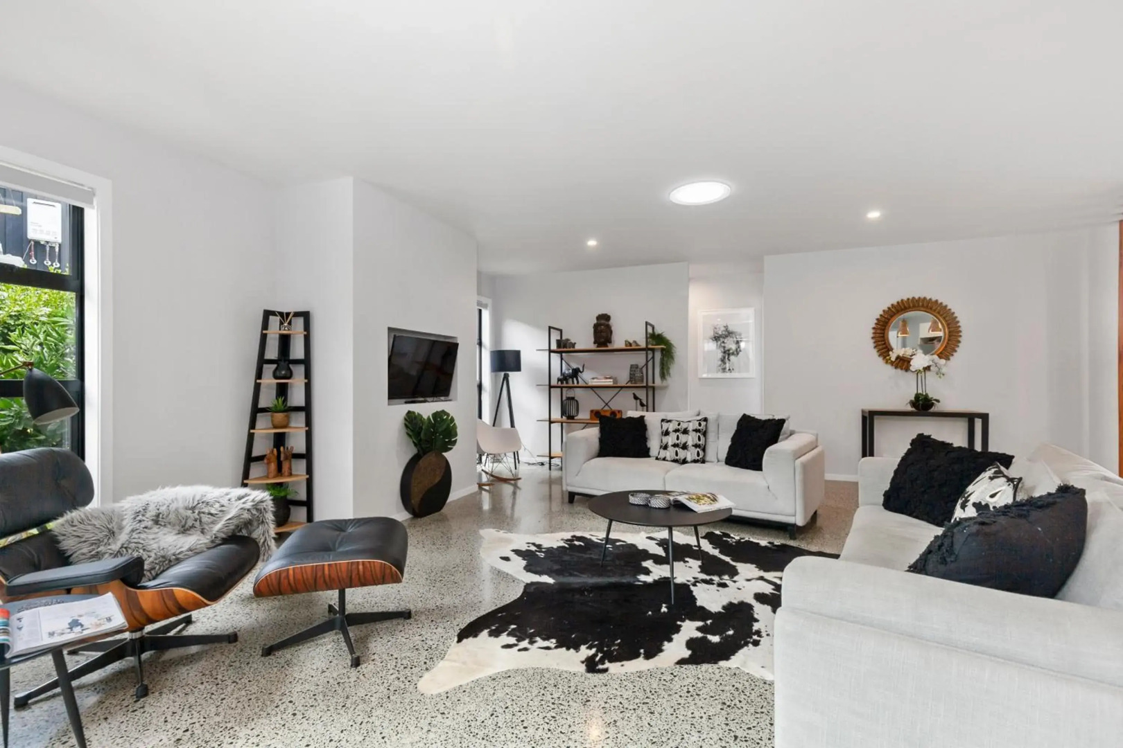 Stylish Villa Escape - Matakana Holiday Home