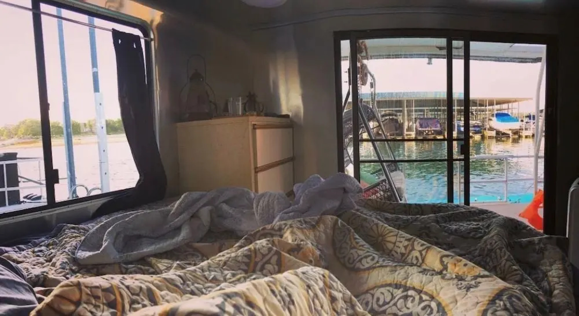 Airstream Houseboat Amazing Lake Travis View