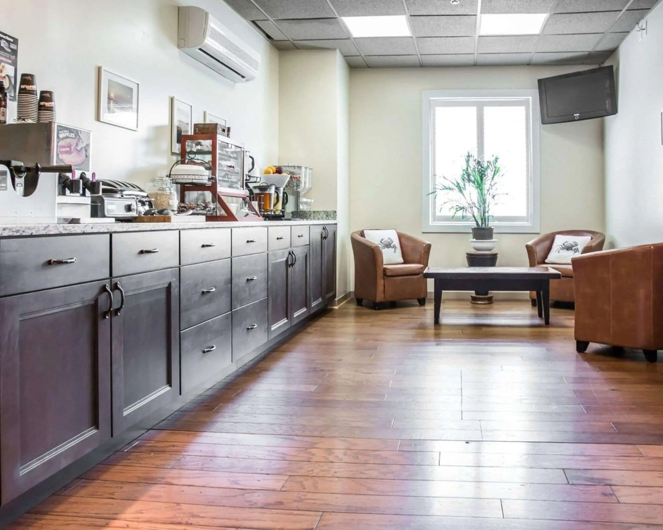 Island Inn & Suites, an Ascend Collection Hotel