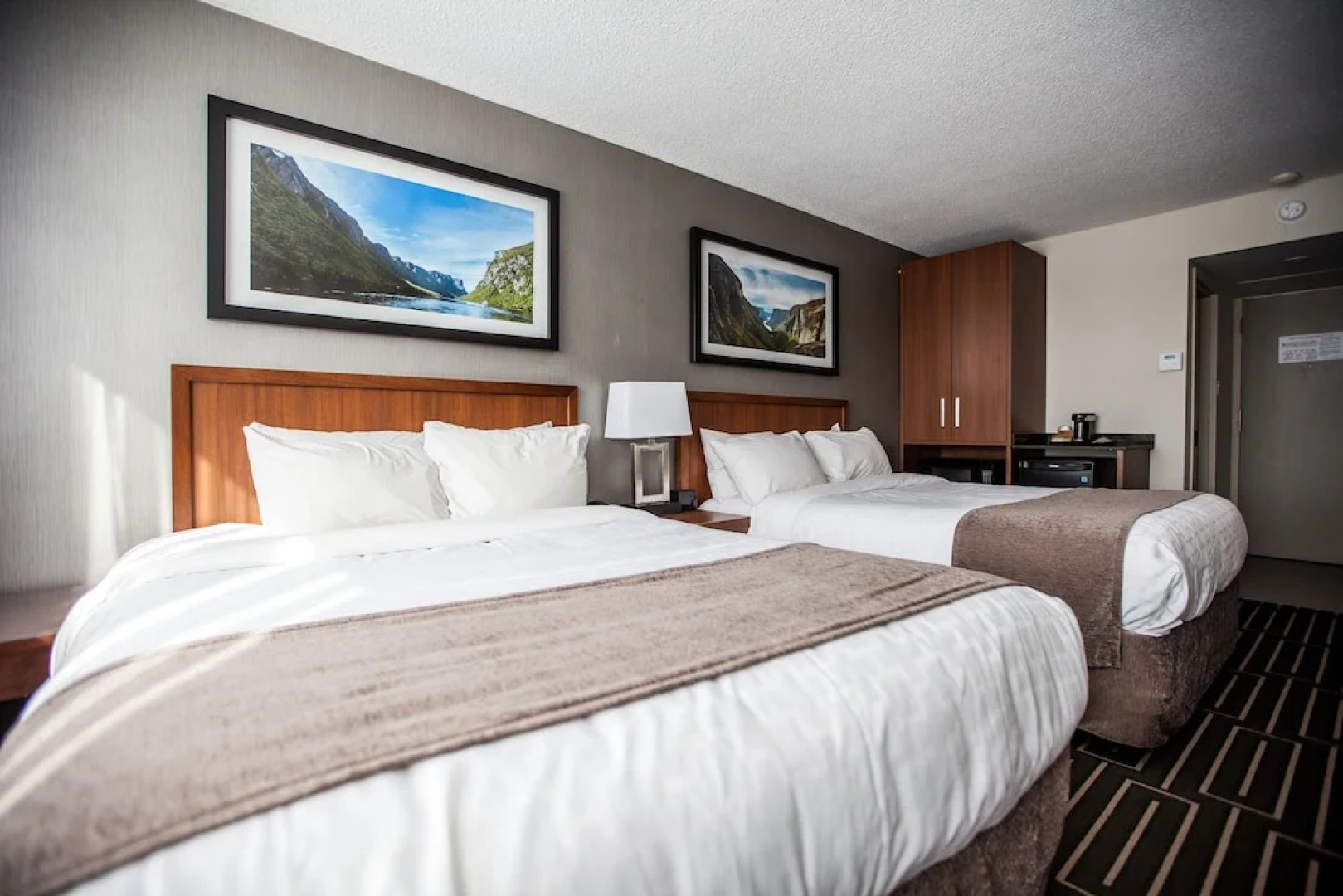 Mamateek Restaurant & Pub