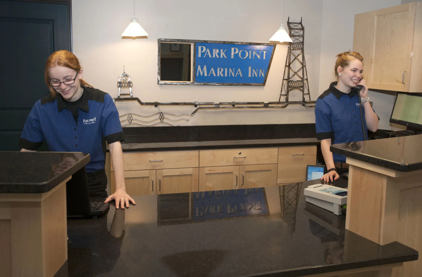 Park Point Marina Inn