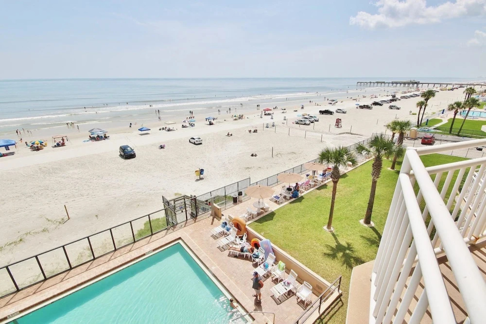 Daytona White Surf 405 Apartment 2