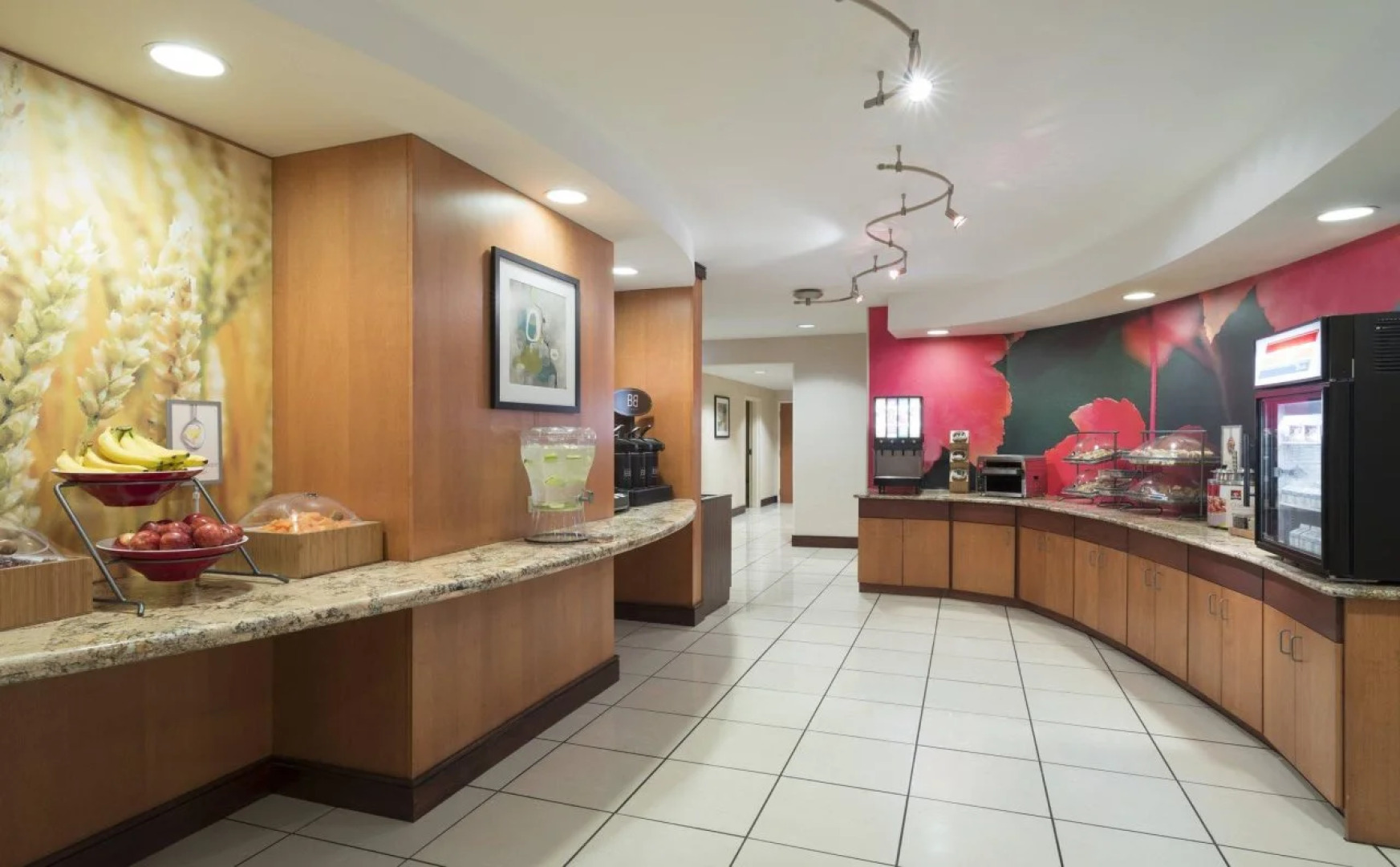 Fairfield Inn & Suites by Marriott State College