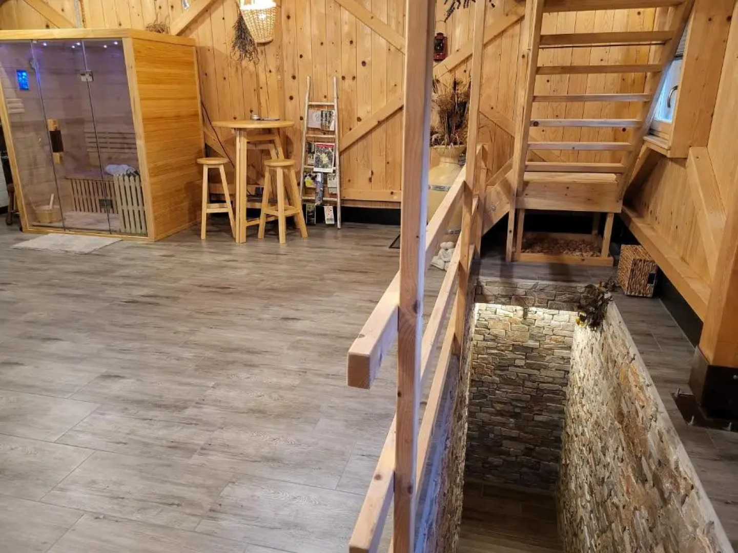 Cottage Happiness With Sauna and Natural Pool