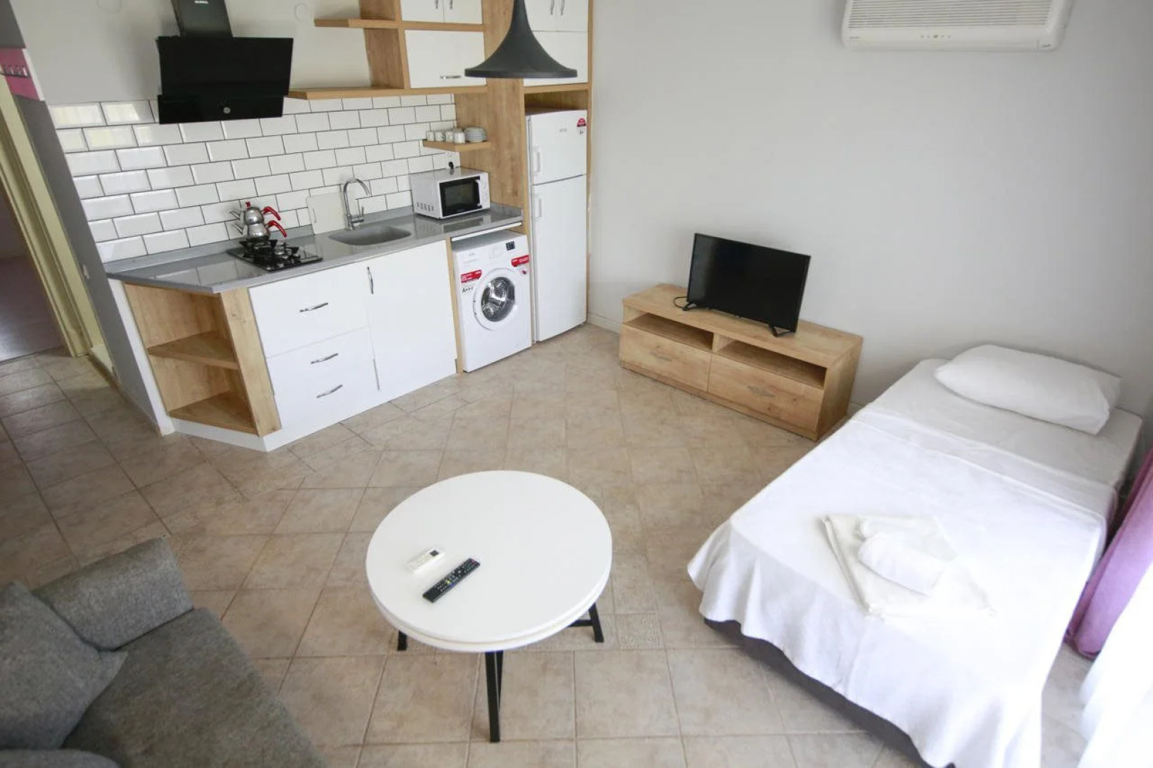 Akay Garden Family Club