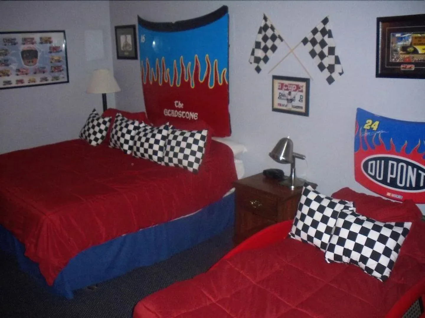 Gladstone Inn & Suites