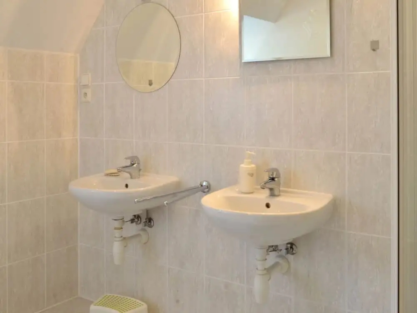 Stupna Holiday Home With Garden