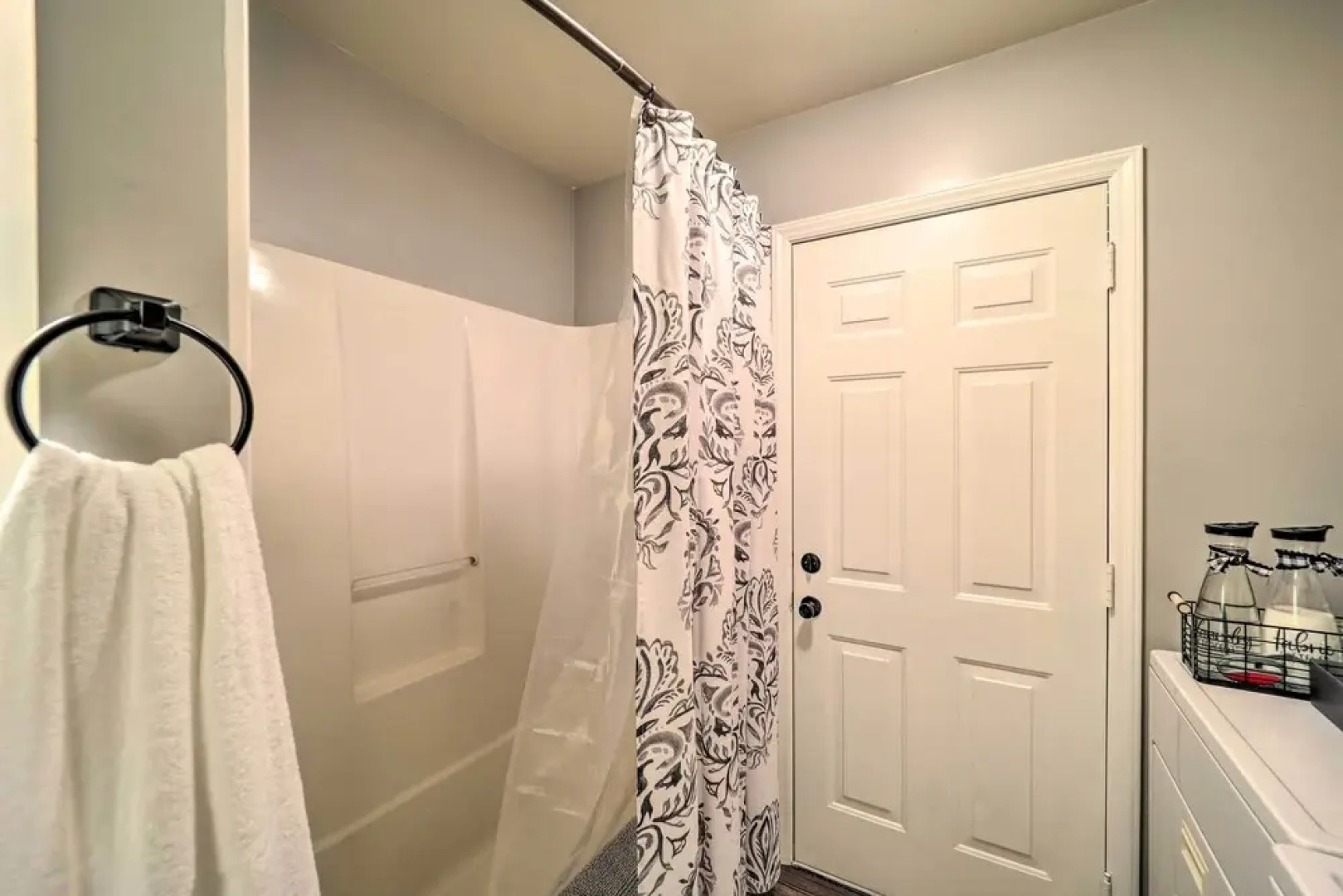 Deep Gap Cottage w/ Fire Pits - Hike & Ski!