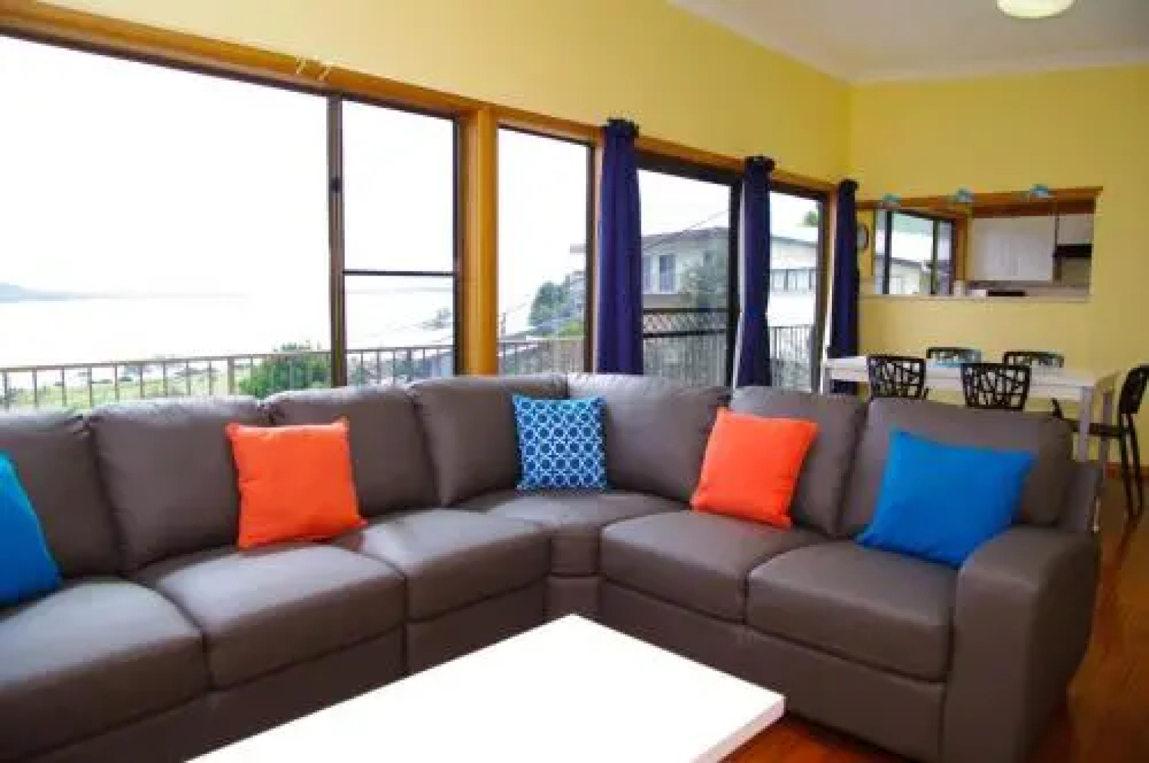 Endeavour, 10 Dulconghi Street