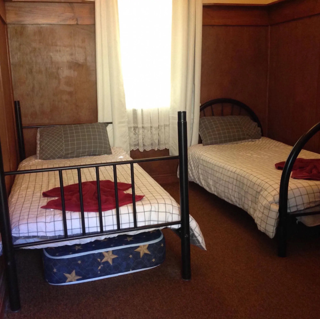 Little River Inn - Hostel