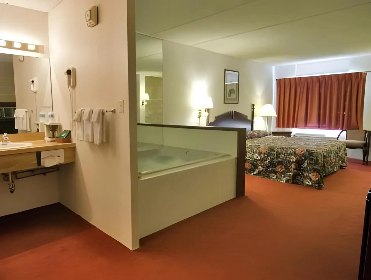 Voyageur Inn and Conference Center