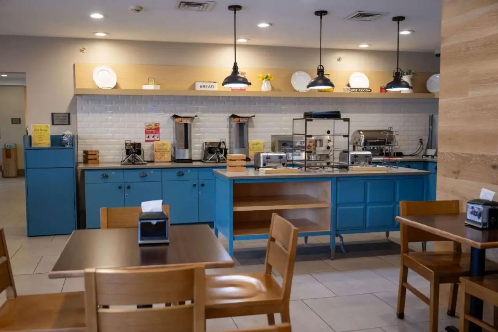 Country Inn & Suites by Radisson, Lake George (Queensbury), NY