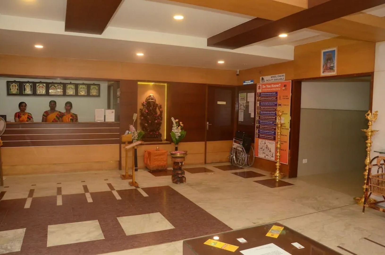 Hotel Kanakabhishegam