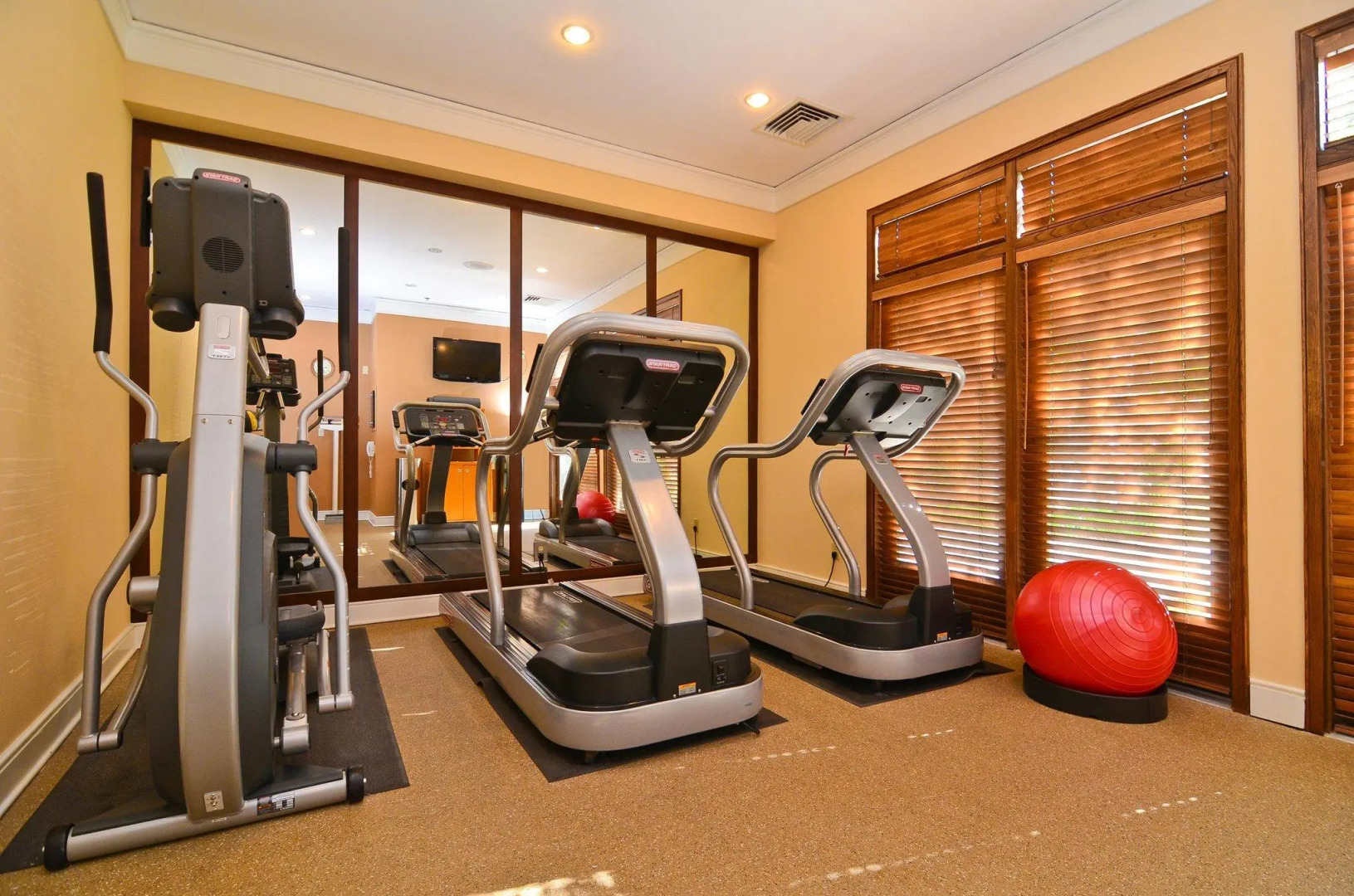 Homewood Suites by Hilton Chicago - Schaumburg