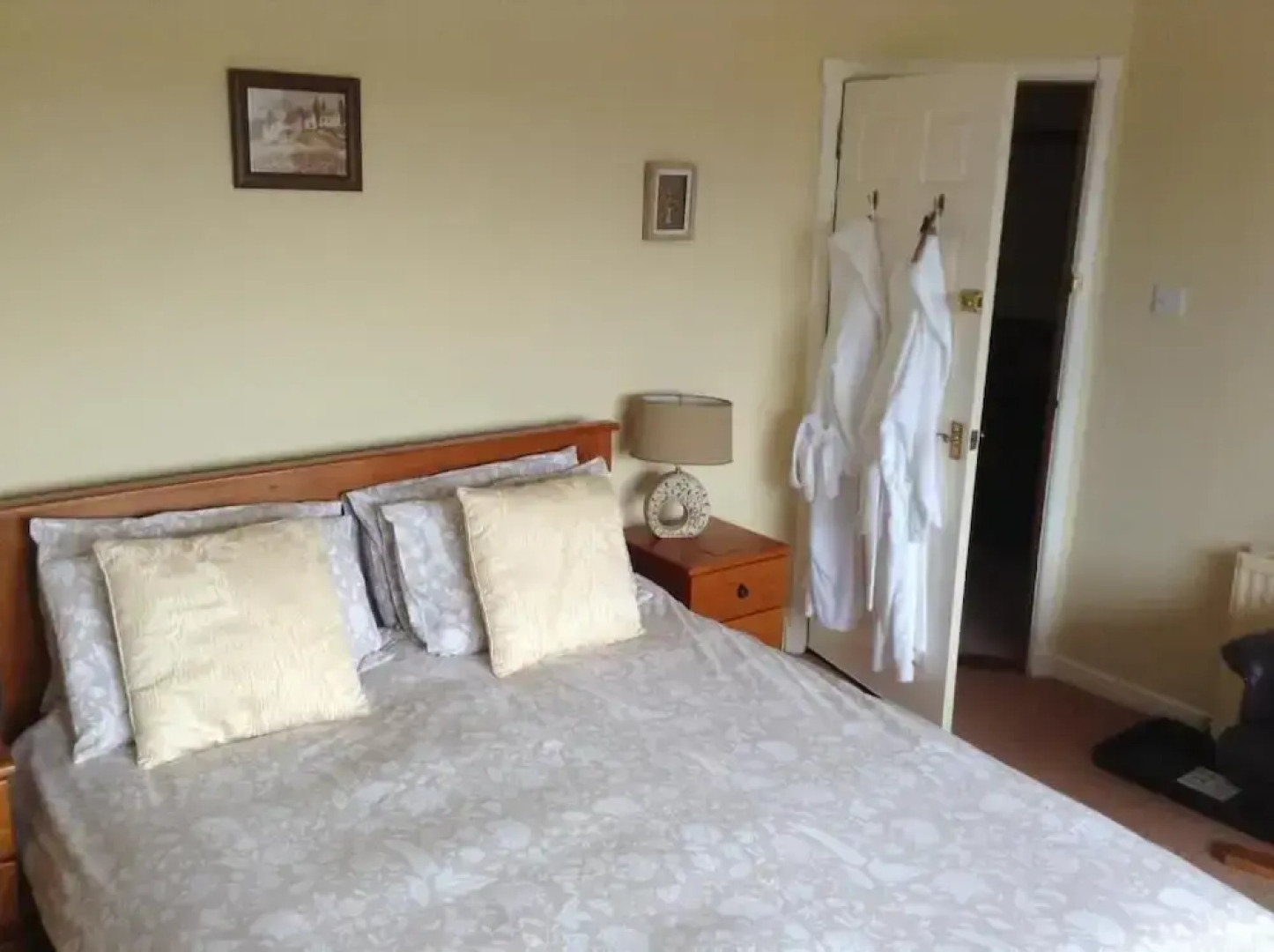 The Hawthorns Bed & Breakfast