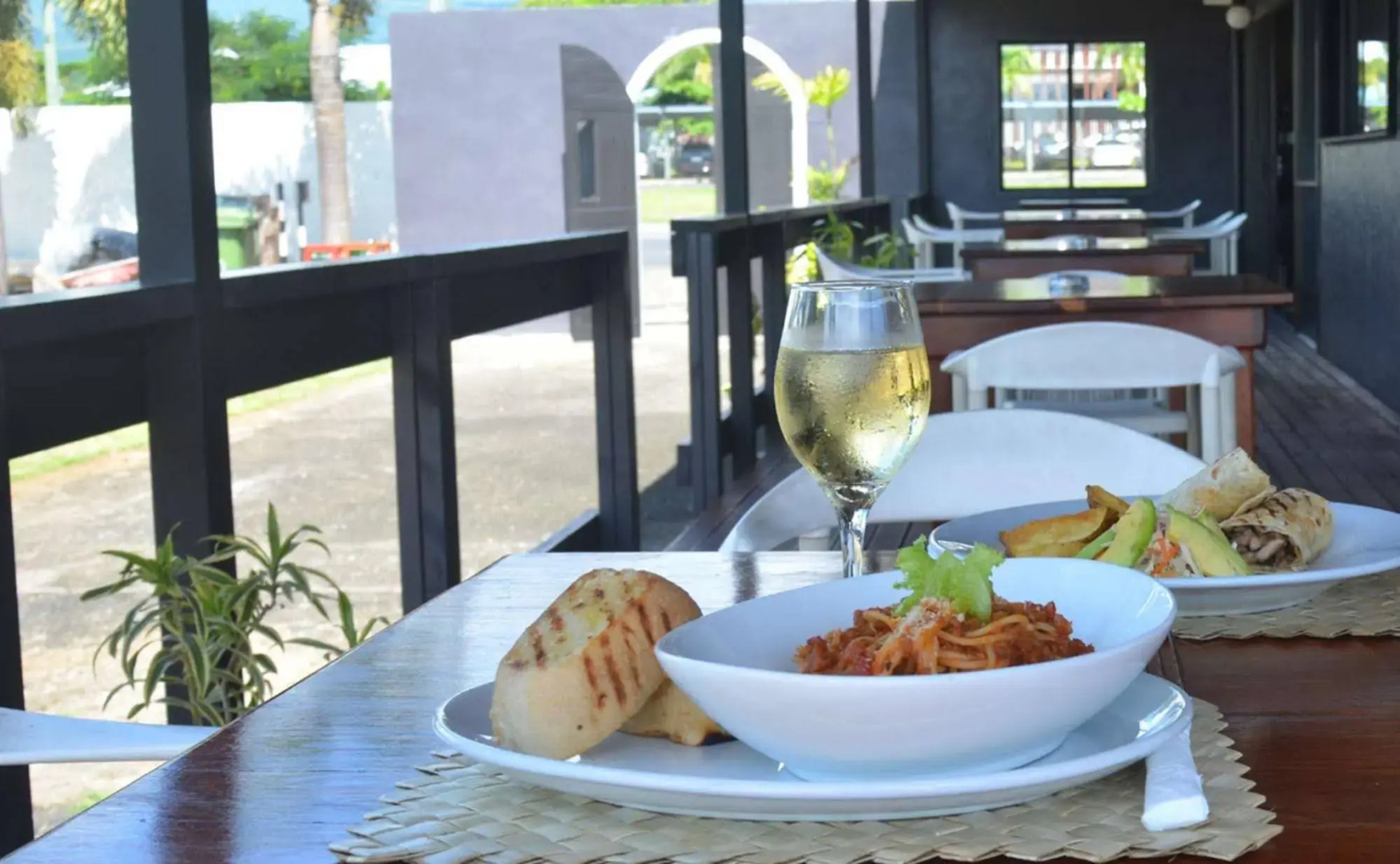 Travellers Point Hotel