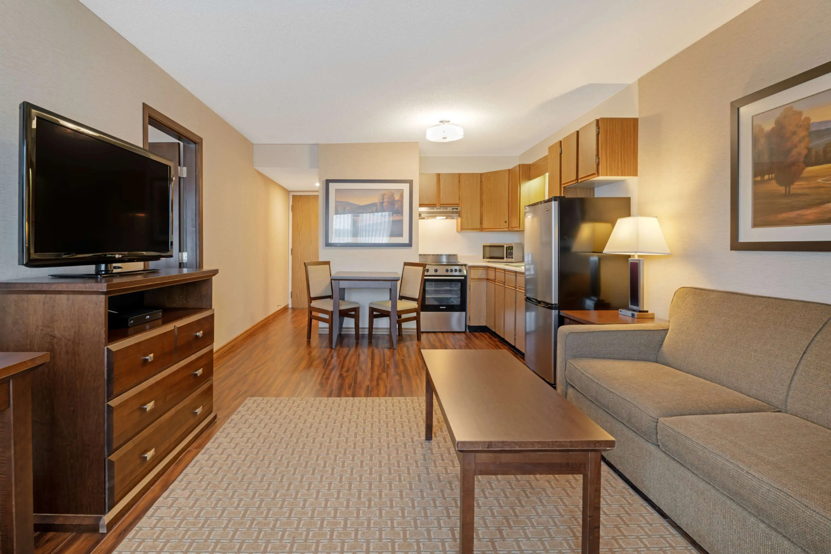 Best Western Plus Emerald Isle Hotel