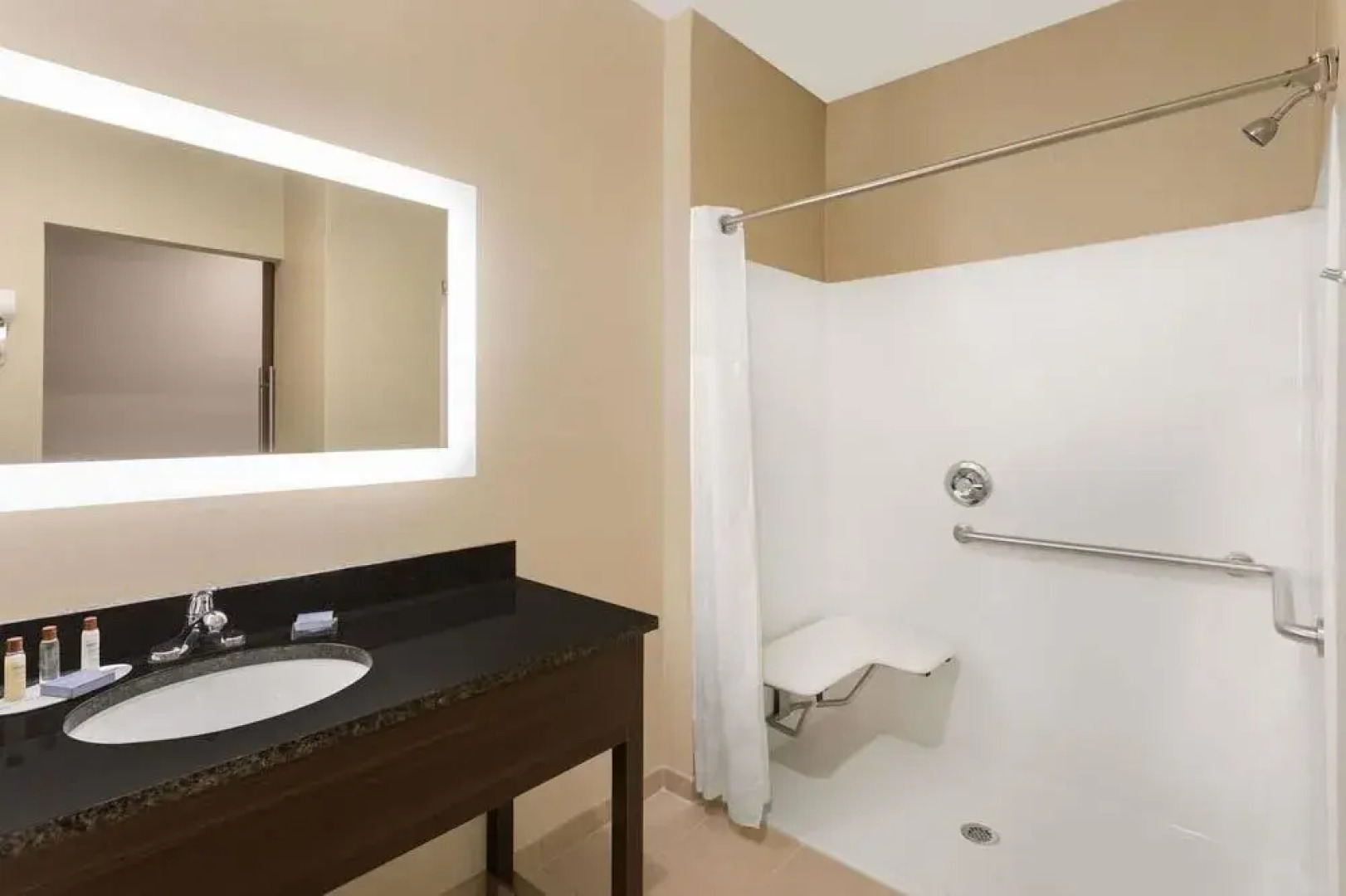 Wingate by Wyndham Asheville Airport