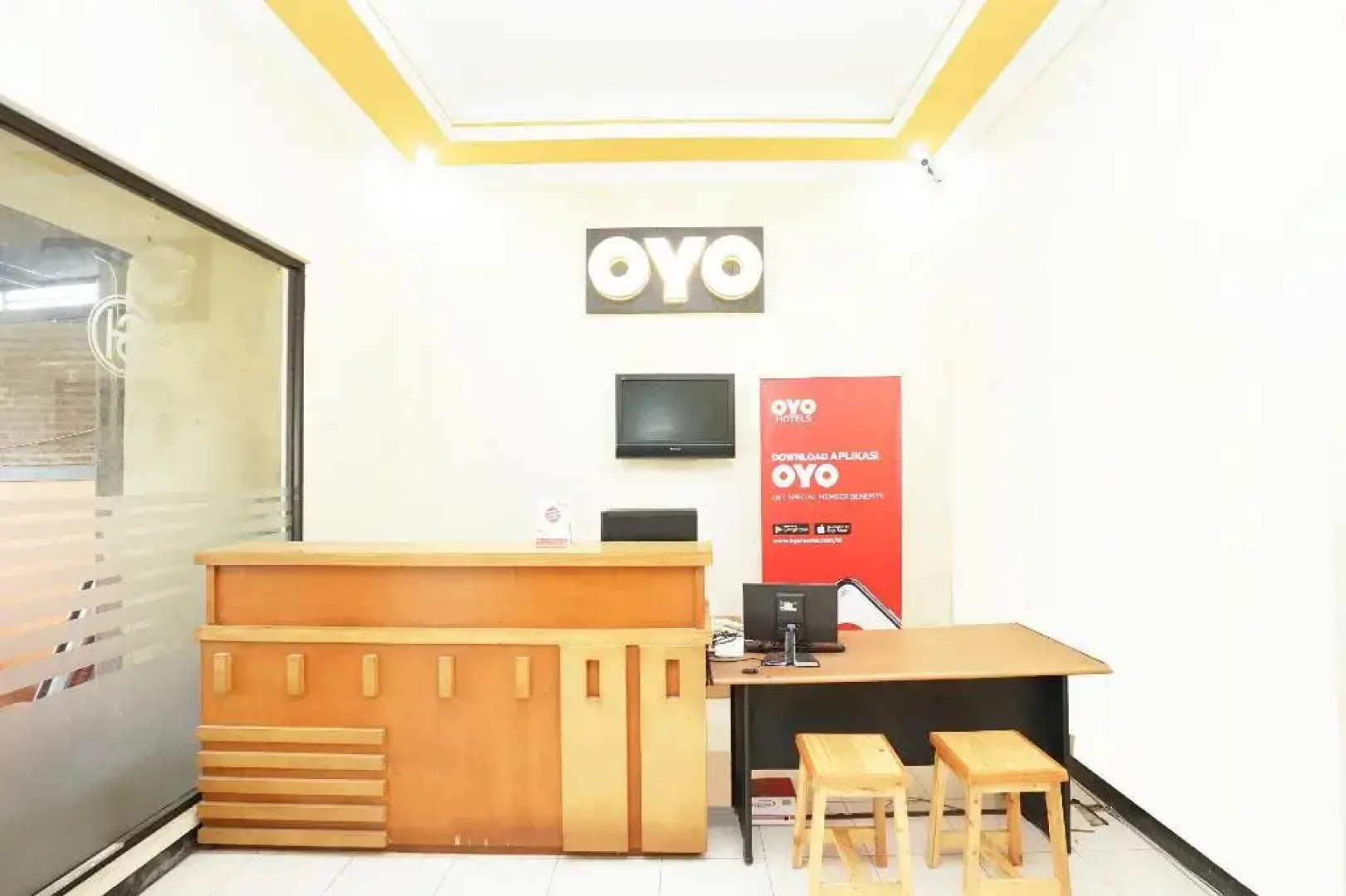 OYO 587 Penginapan Sinar Harapan