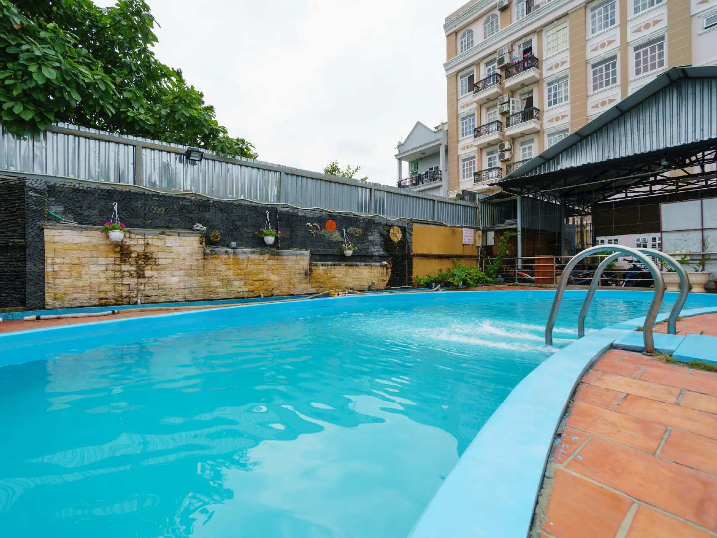 Hoa Phat Hotel & Apartment