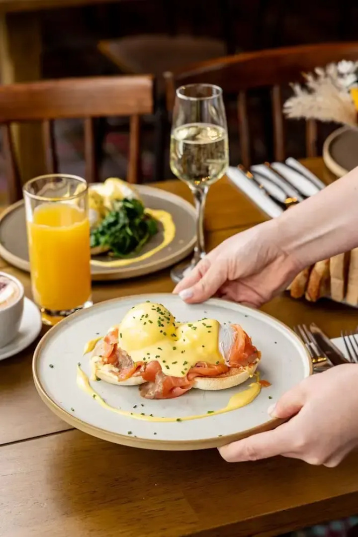 The Olde Coach House Inn