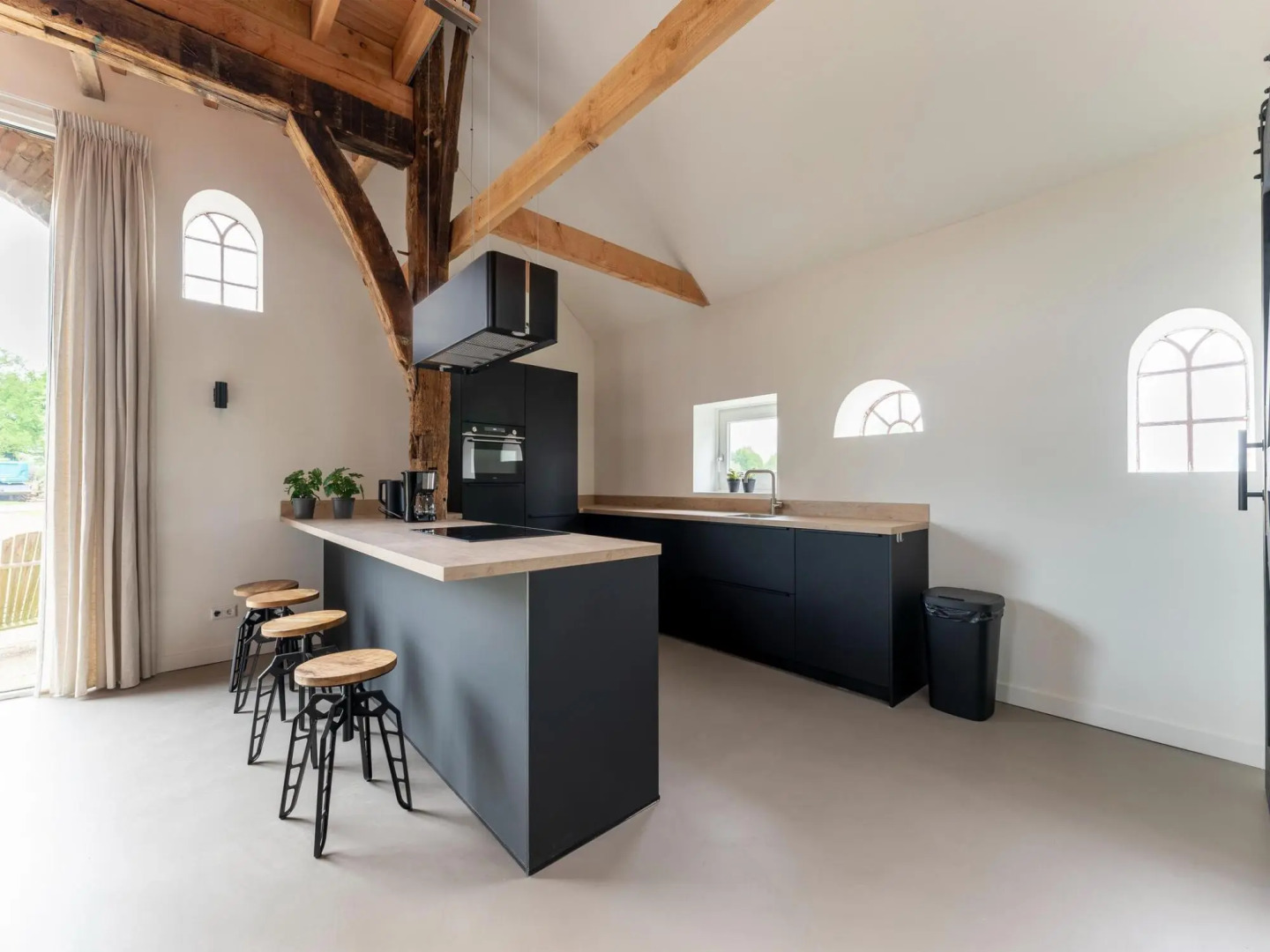 Spacious holiday home in Voorst with garden