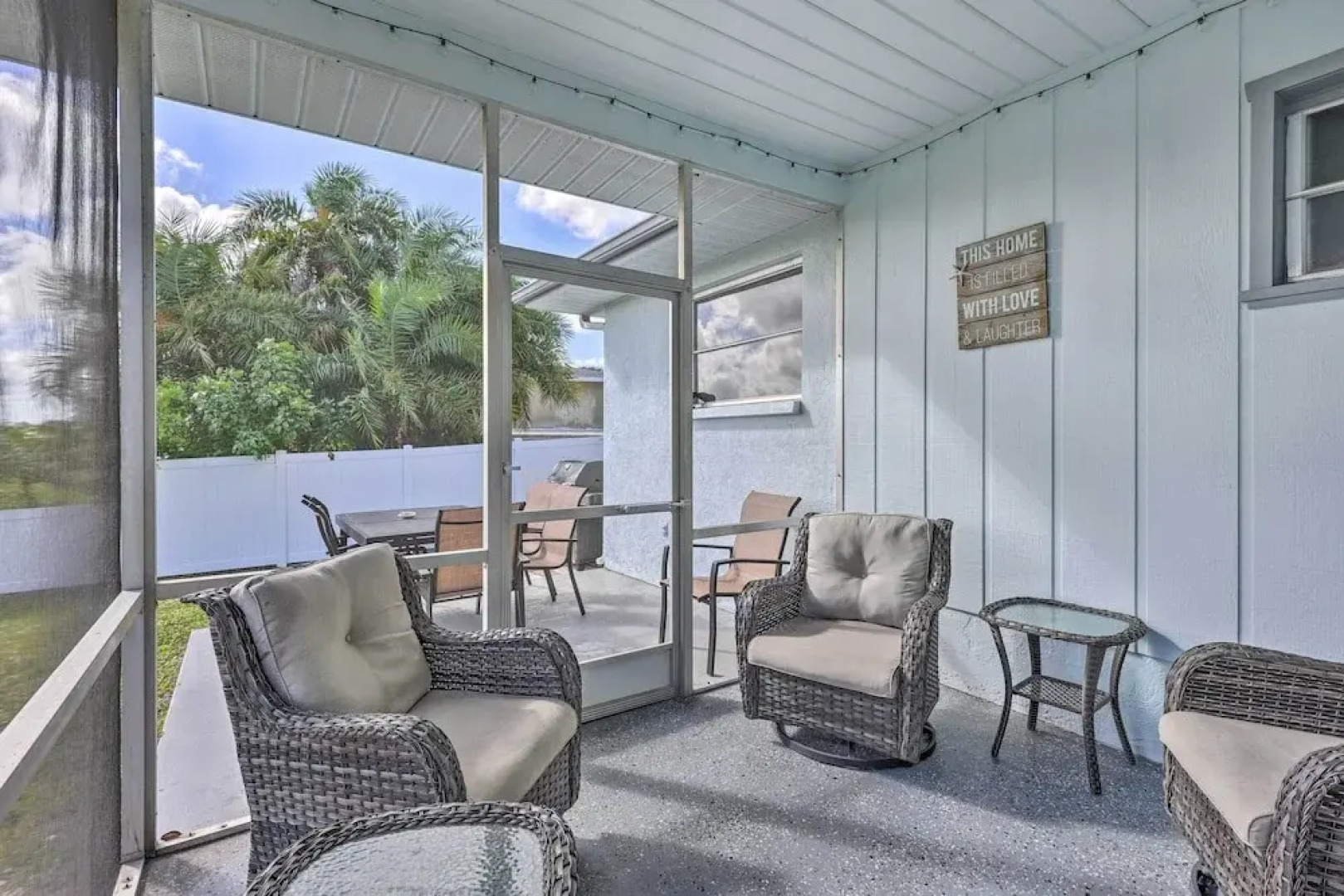 Waterfront Nokomis Escape w/ Dock, Kayaks & Bikes!