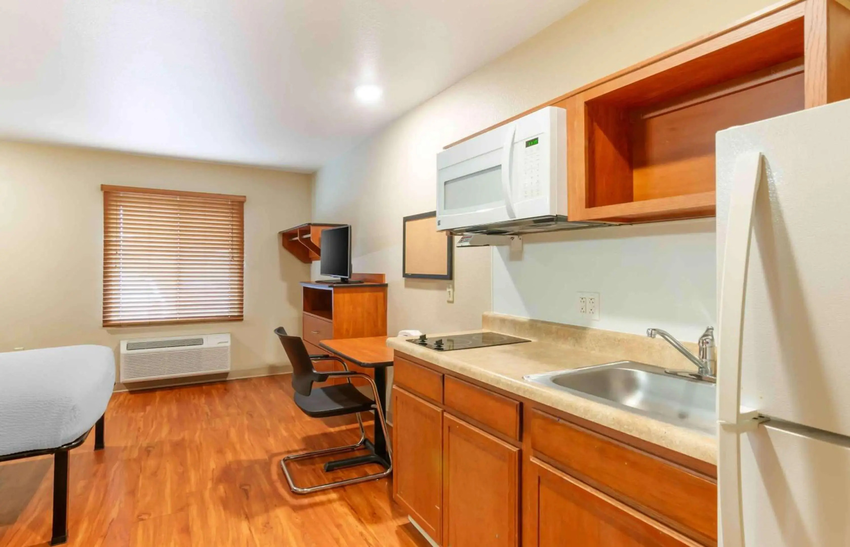 Extended Stay America Select Suites - Kansas City - Stadium