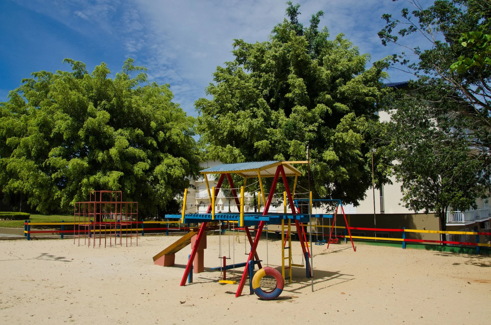 Colonial Plaza Hotel