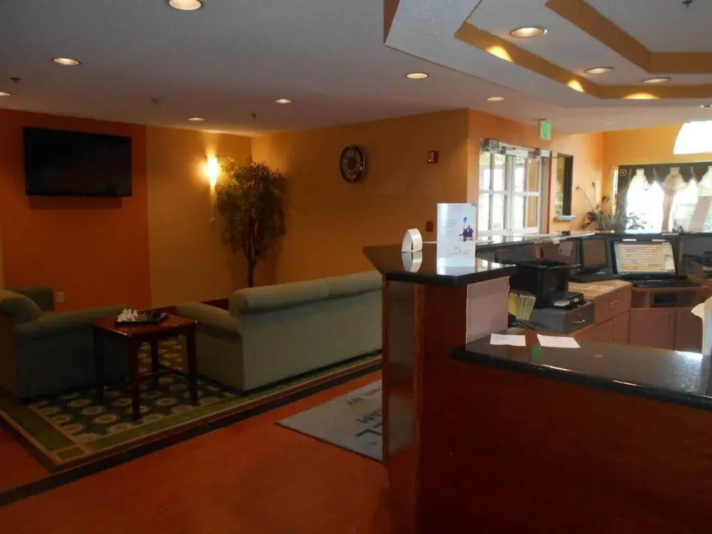 Microtel Inn & Suites by Wyndham Albany Airport
