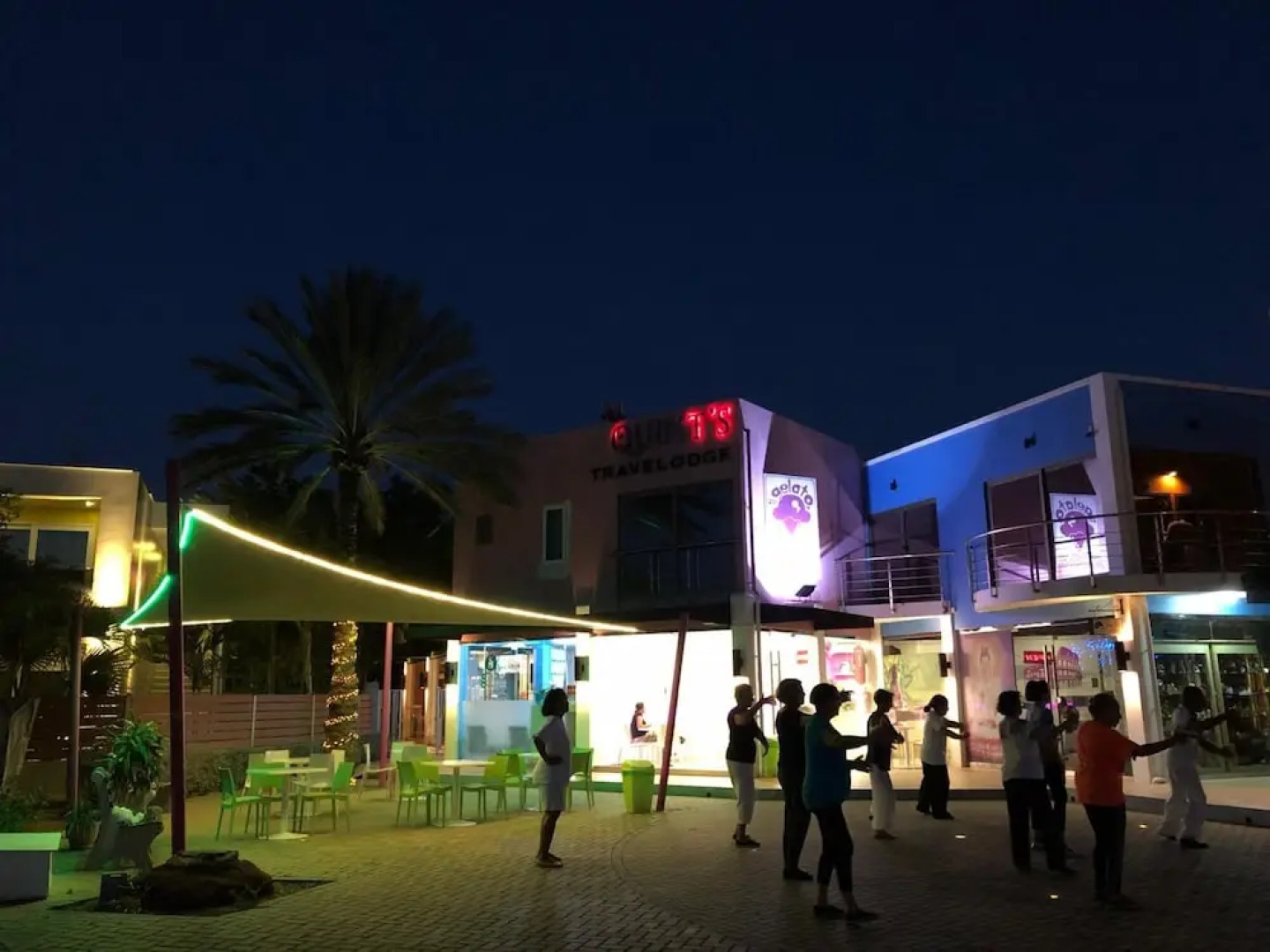 Quint's Travelers Inn