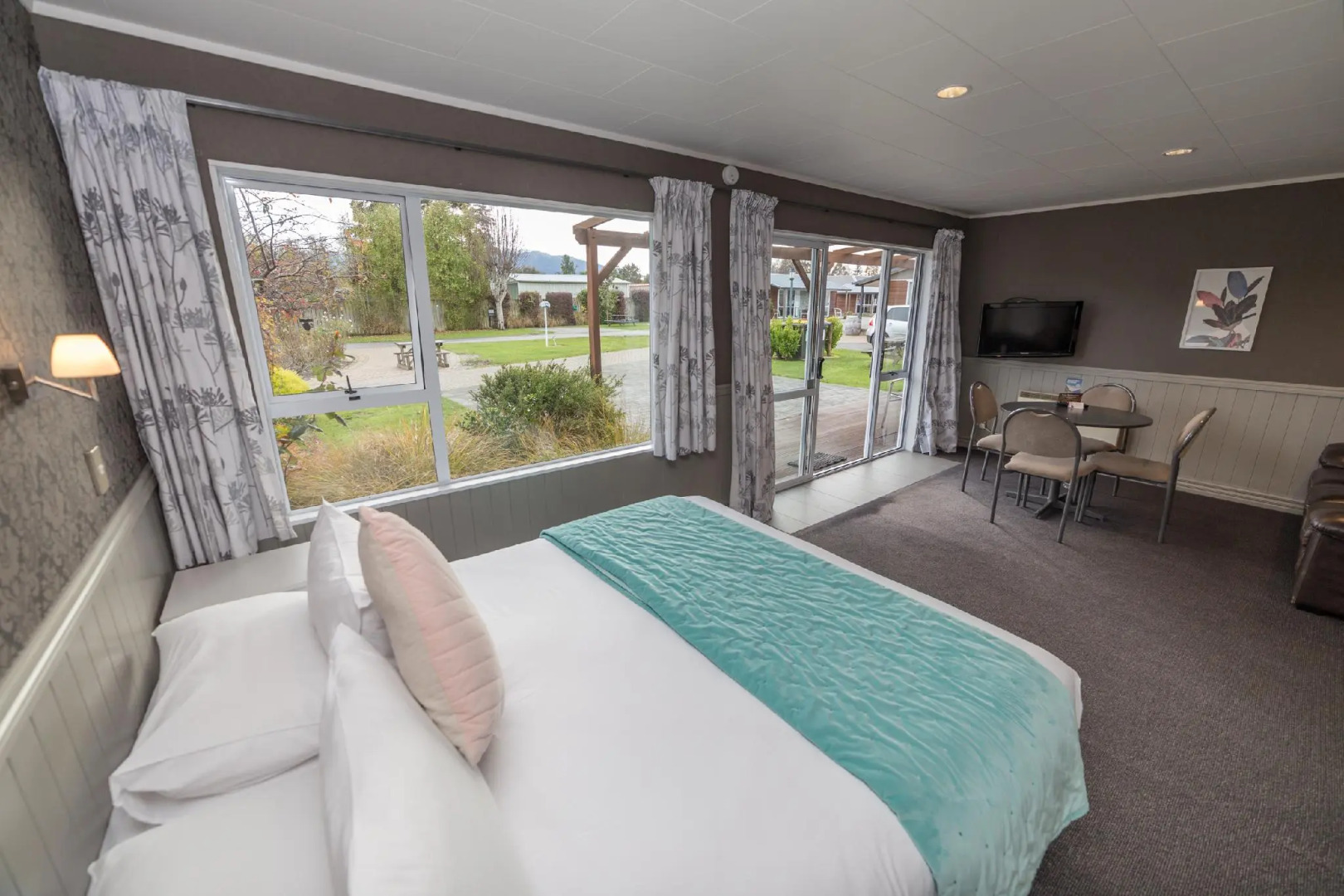 Tasman Holiday Parks - Te Anau
