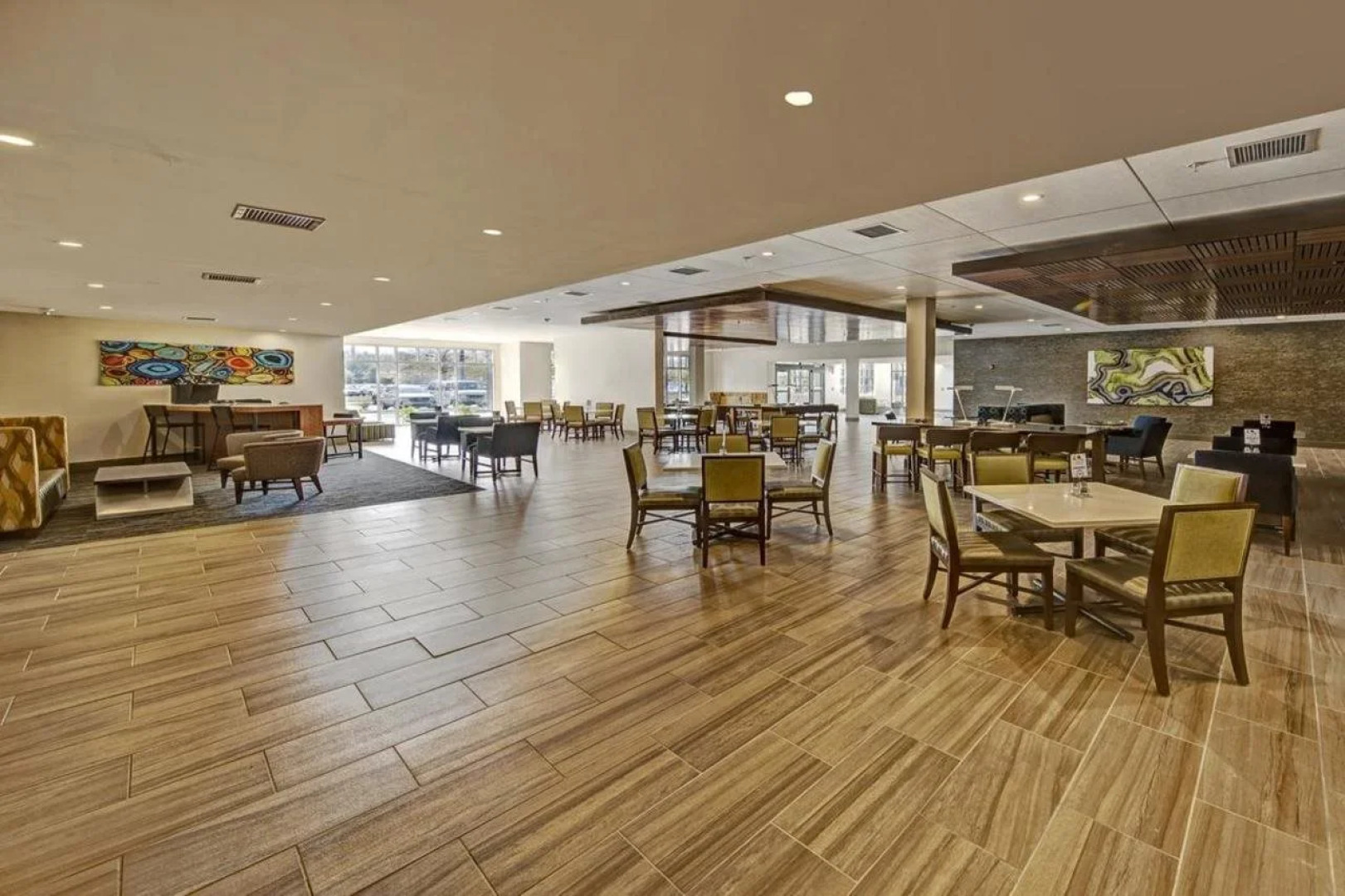 Holiday Inn Express Louisville Airport Expo Center by IHG