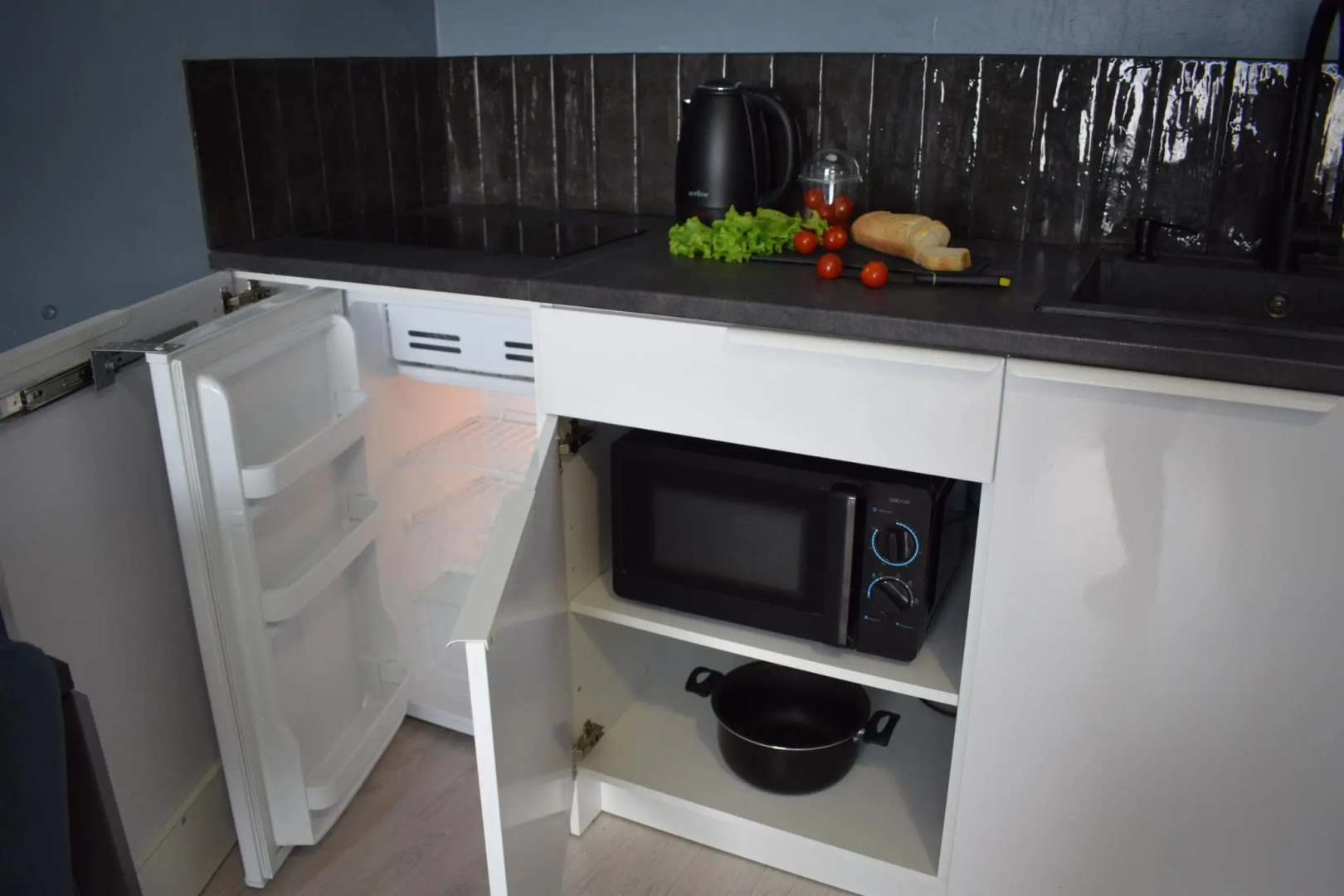 Апартаменты "Синий бриз" на улице Строительная