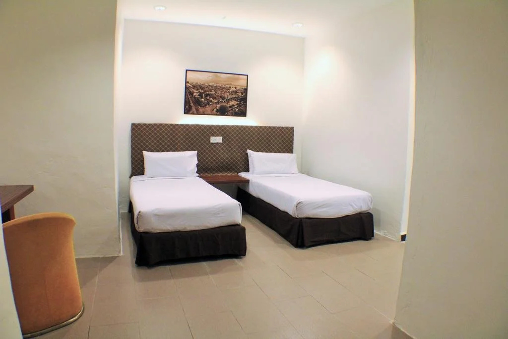 Station Gold Budget Hotel