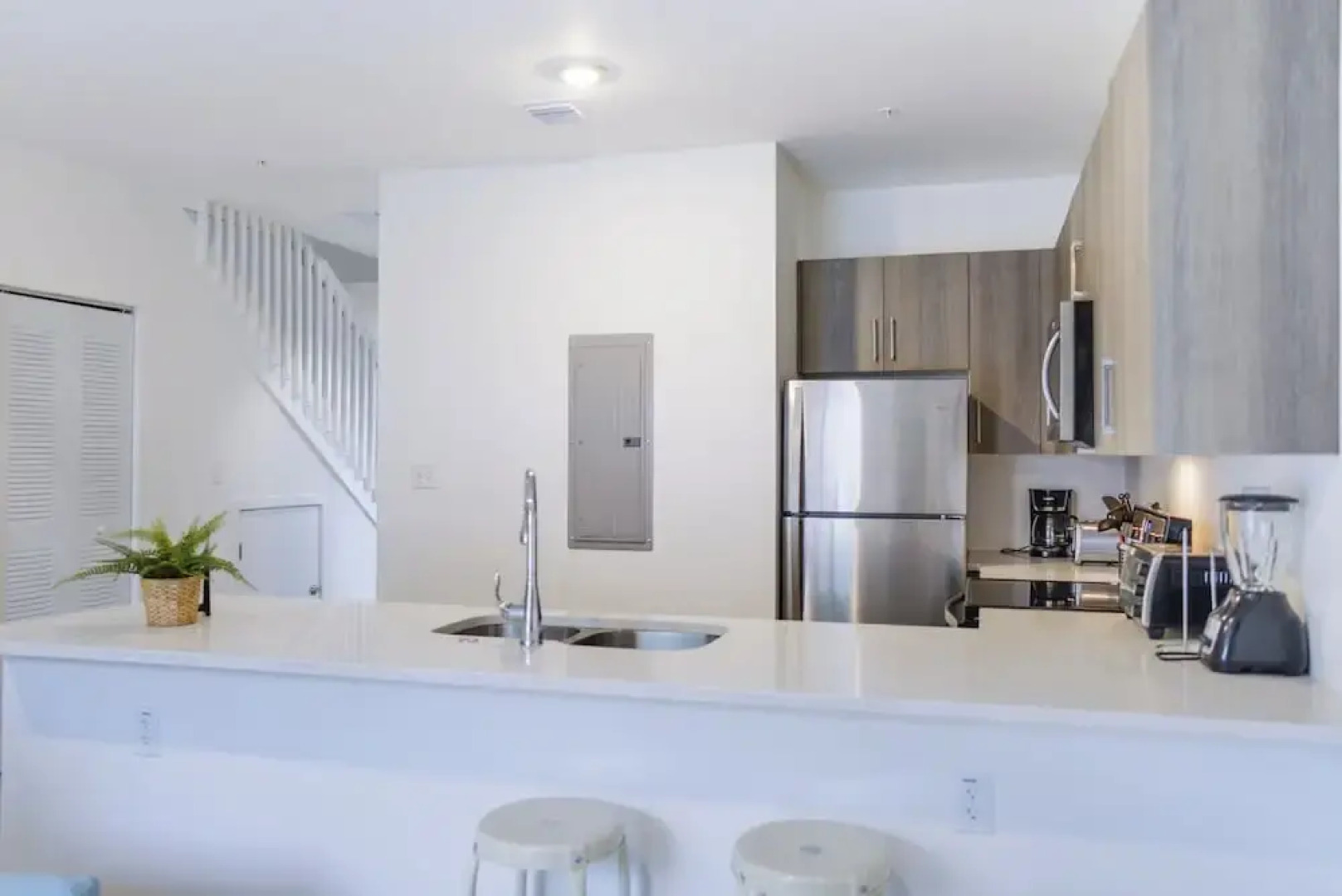 Prime Townhouses Near Design District