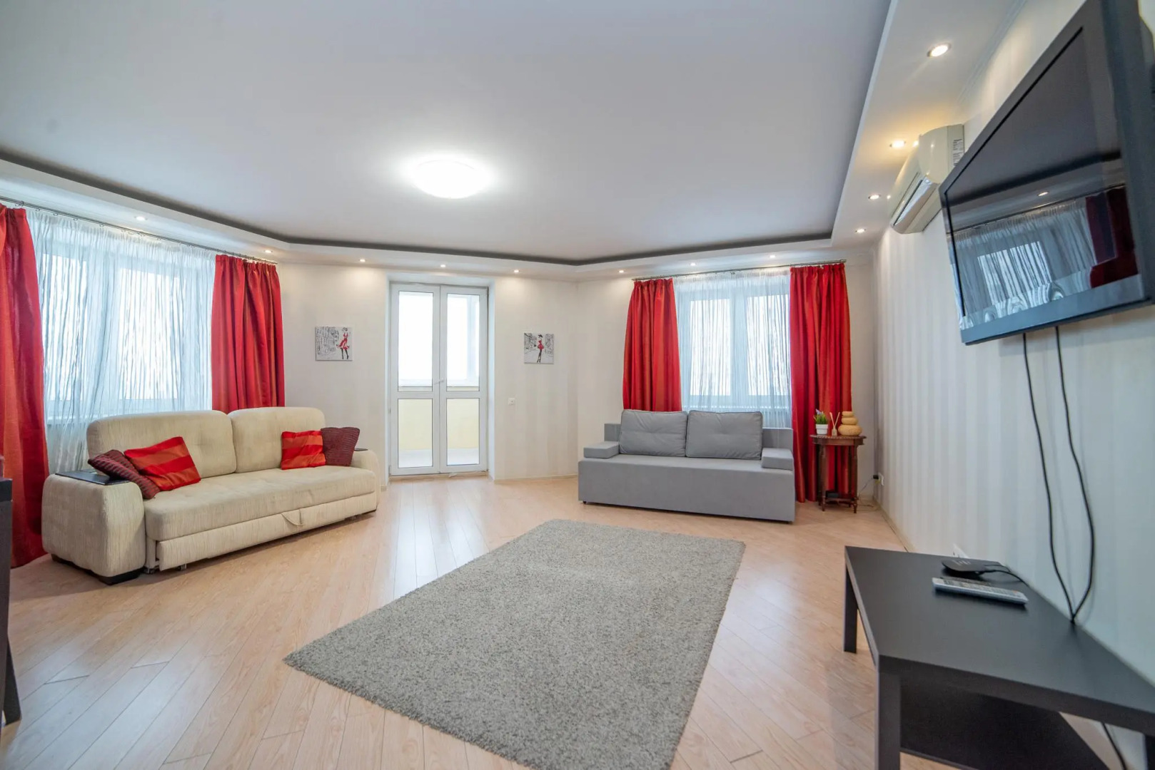 Европа Центр на улице Фролова 31