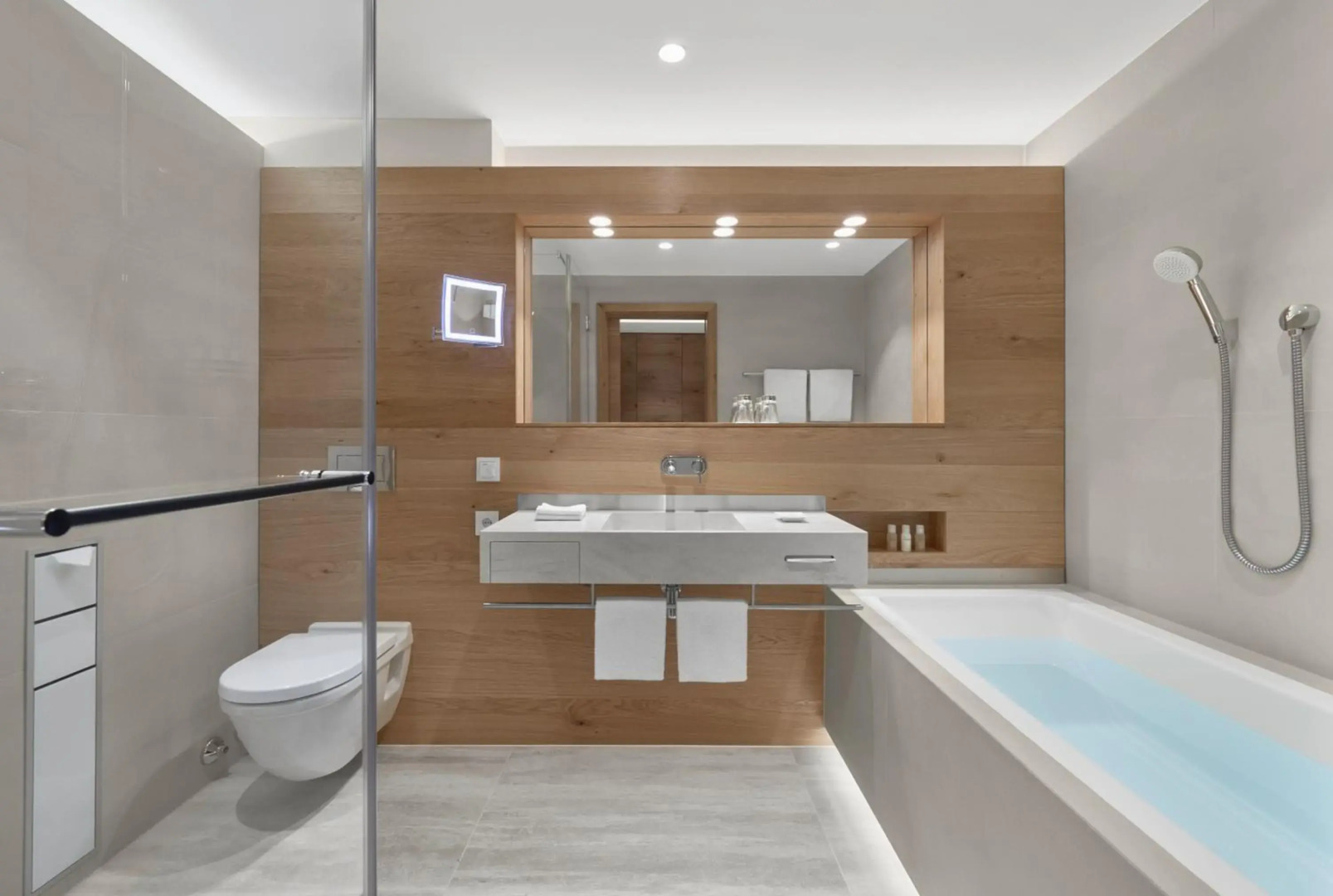 Schwarzer Adler Kitzbühel