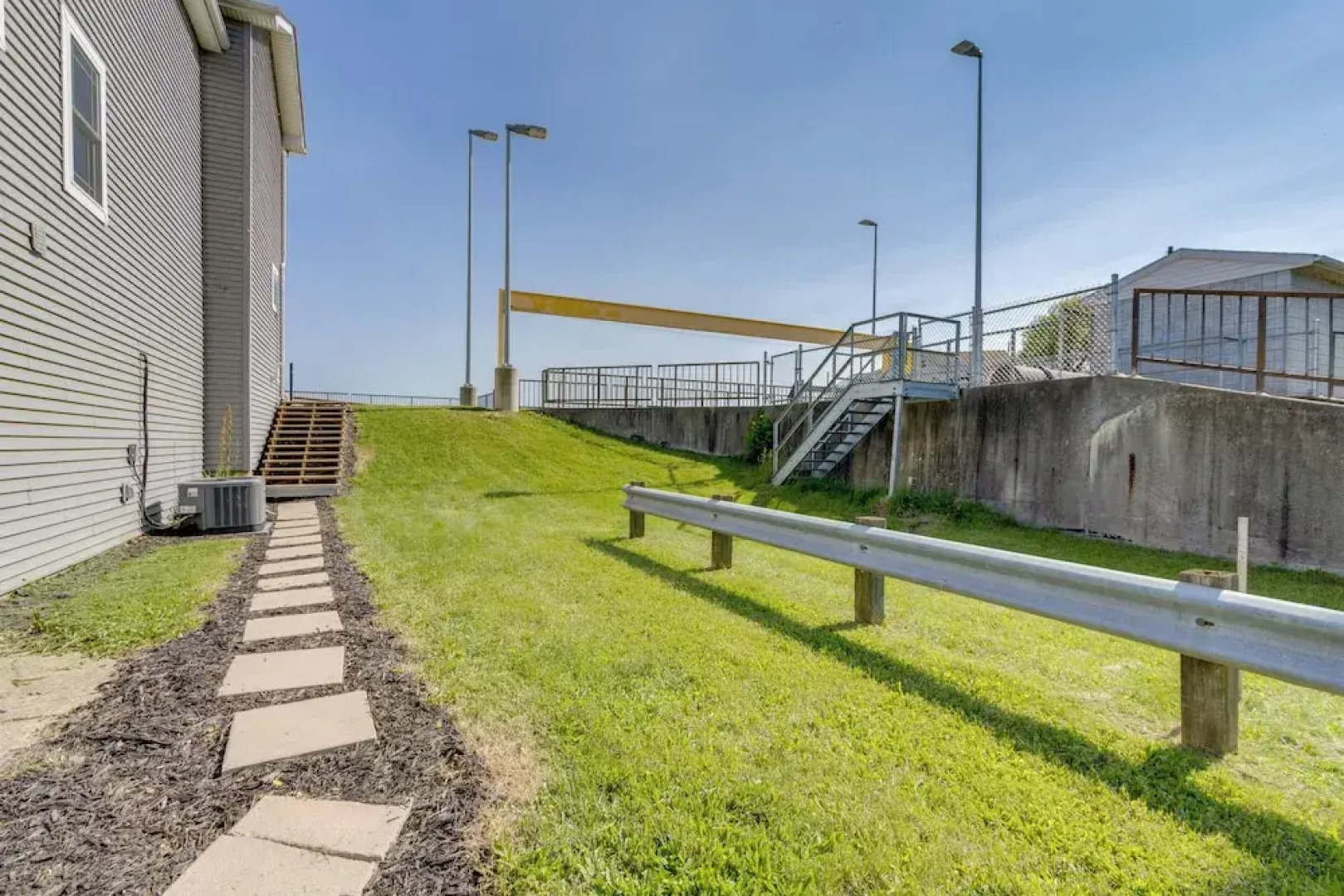 Steps to Buckeye Lake: Family-friendly Home