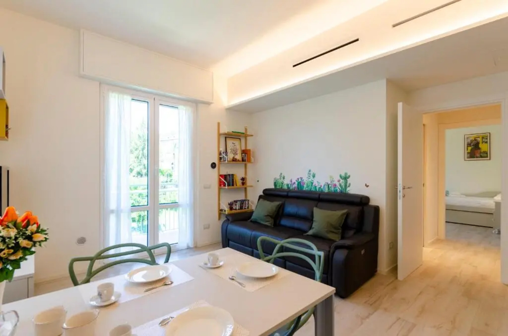 JOIVY Apt For 4, Near Centre, Beach And Train Station