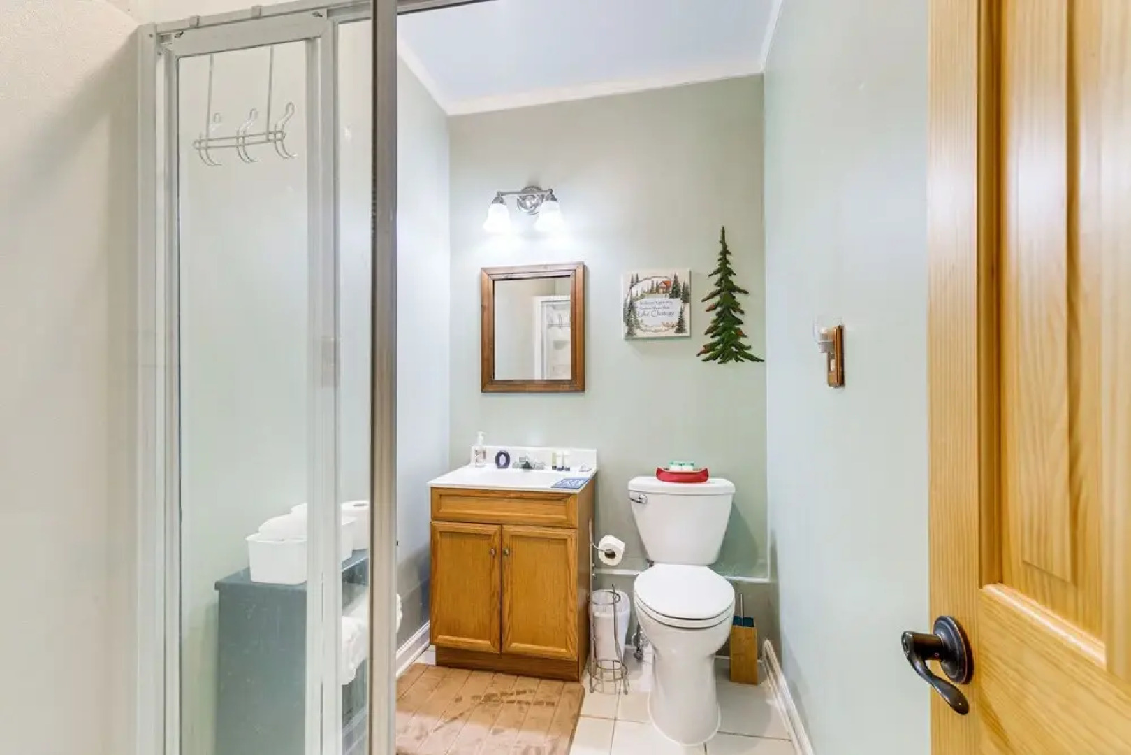 Pet-friendly Hiawassee Cabin w/ Lake Views & Sauna