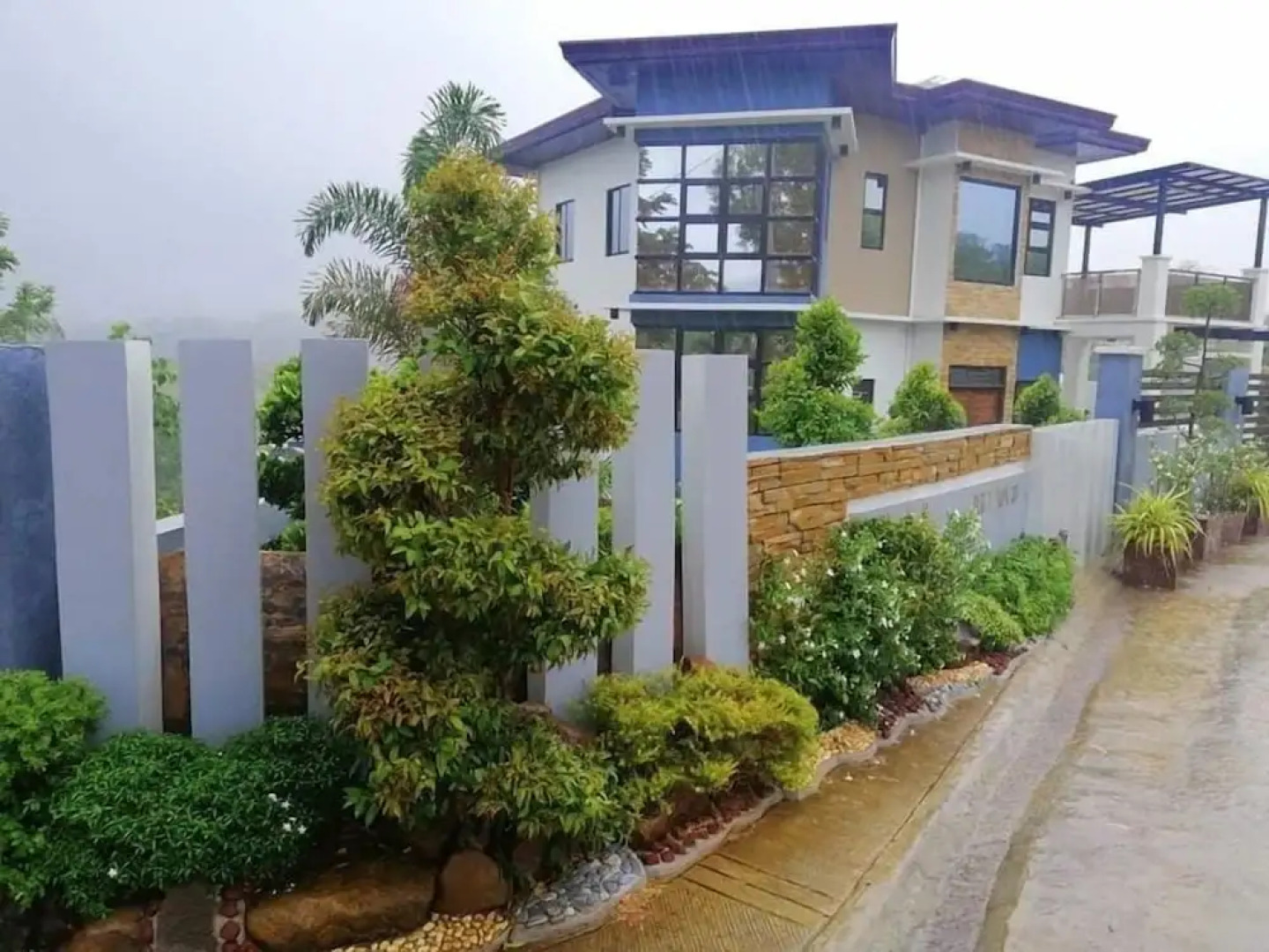 Luxury Villa at Mariveles Bataan, Philippines, Ph