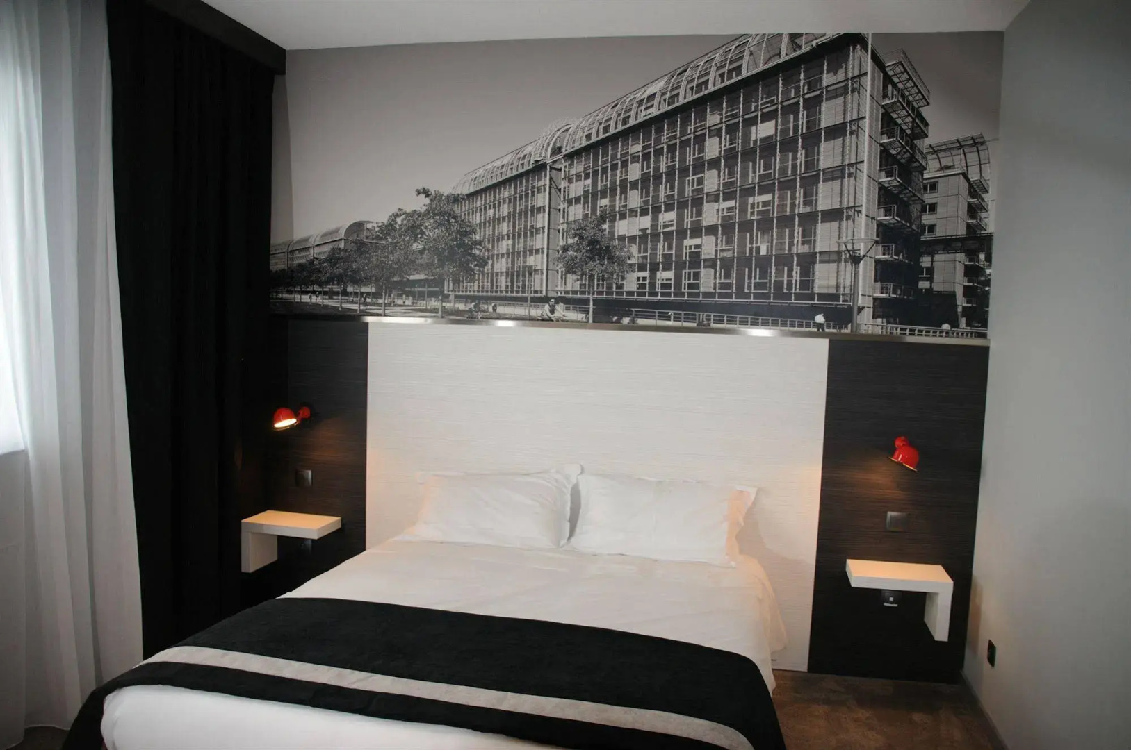 Hôtel des Lumières Lyon Meyzieu Arena Stadium