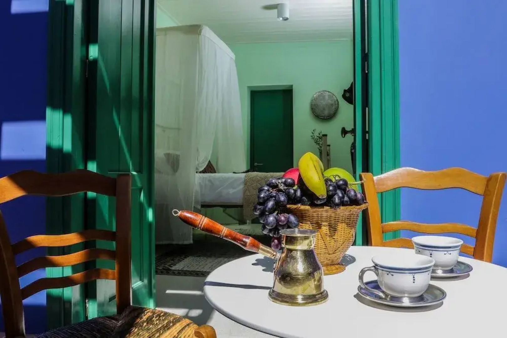 To Konatzi tis Marikas tzai tou Yianni