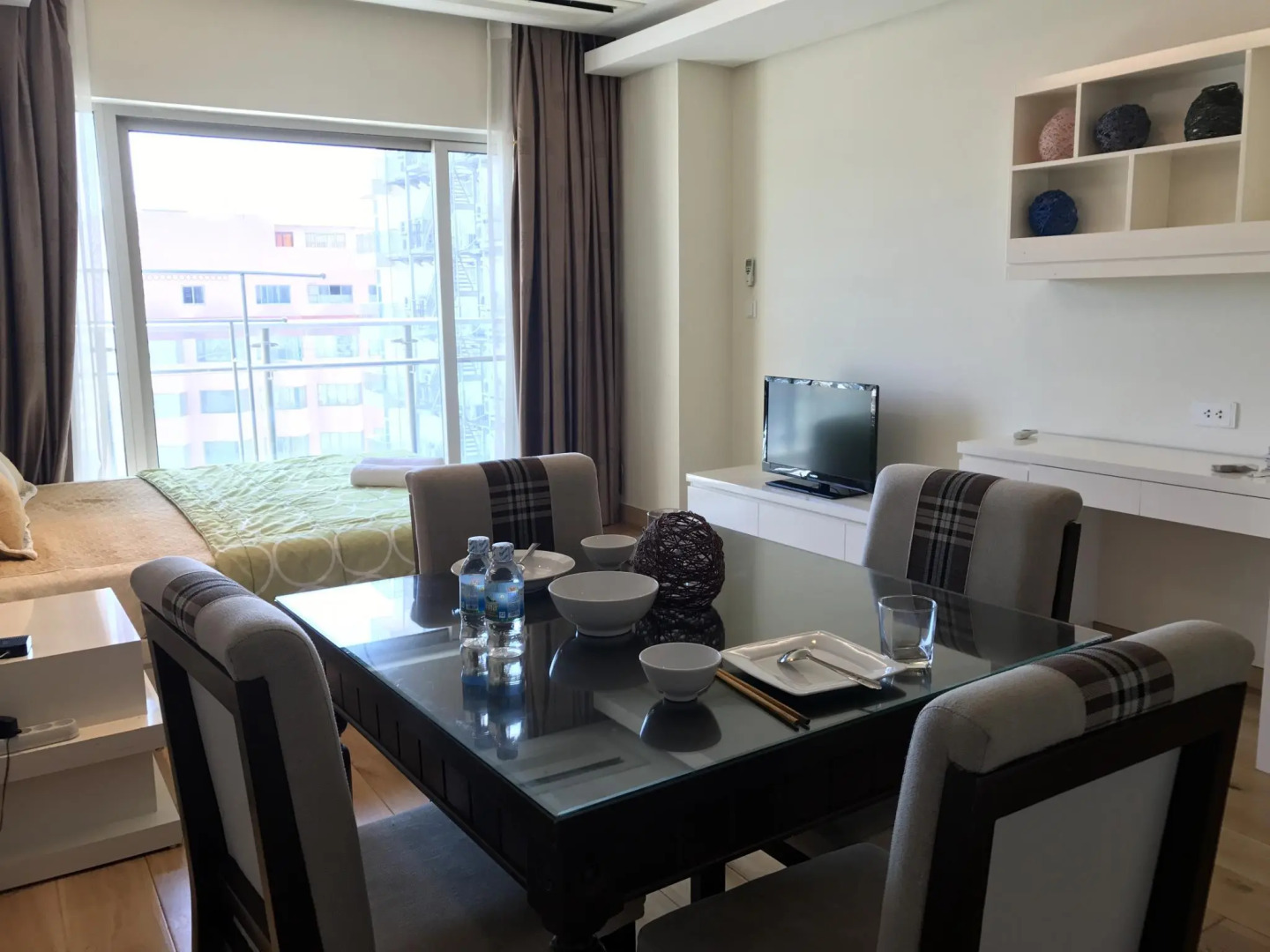 Handy Beach Apartment