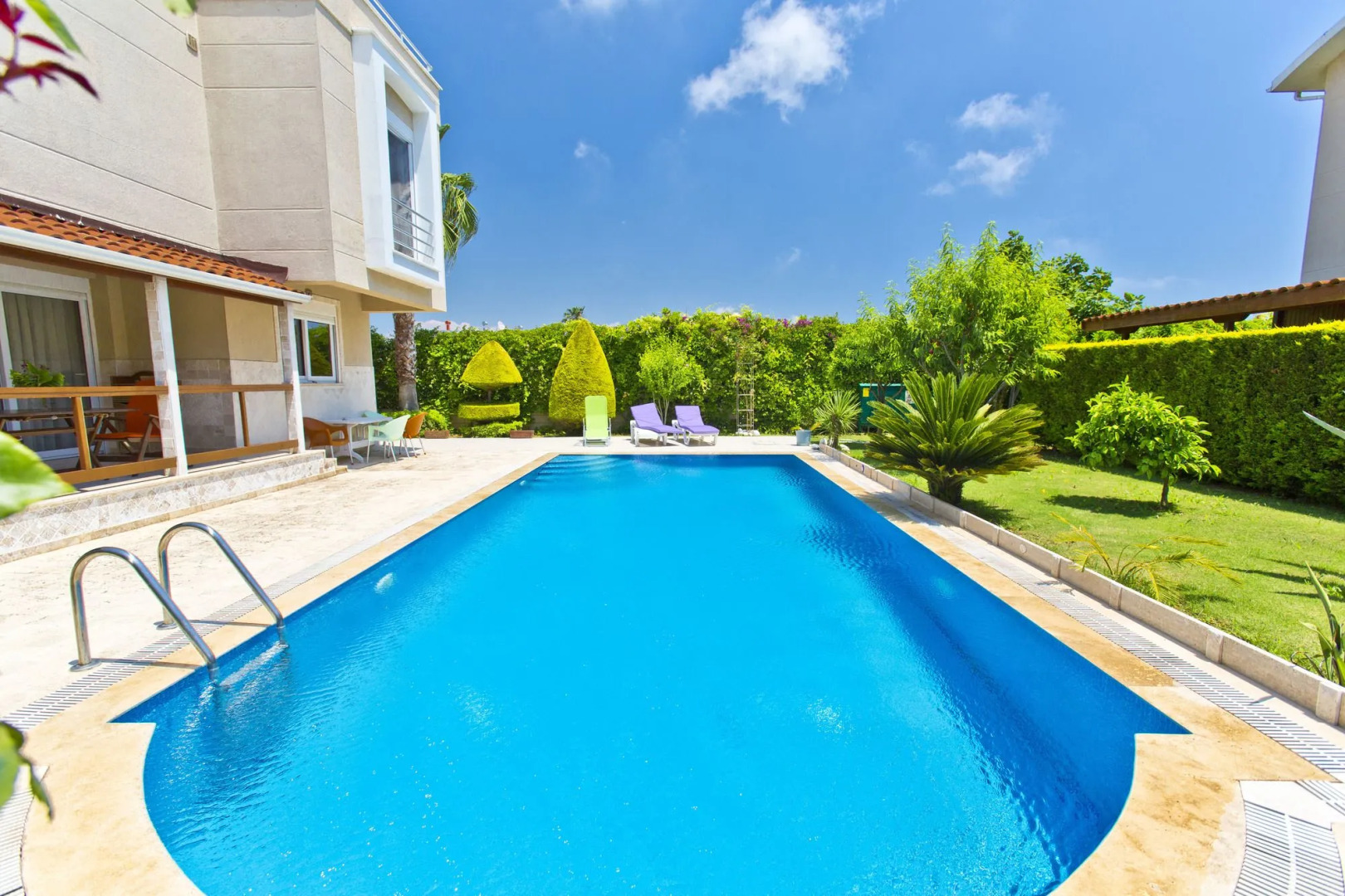 Paradise Town Villa ART