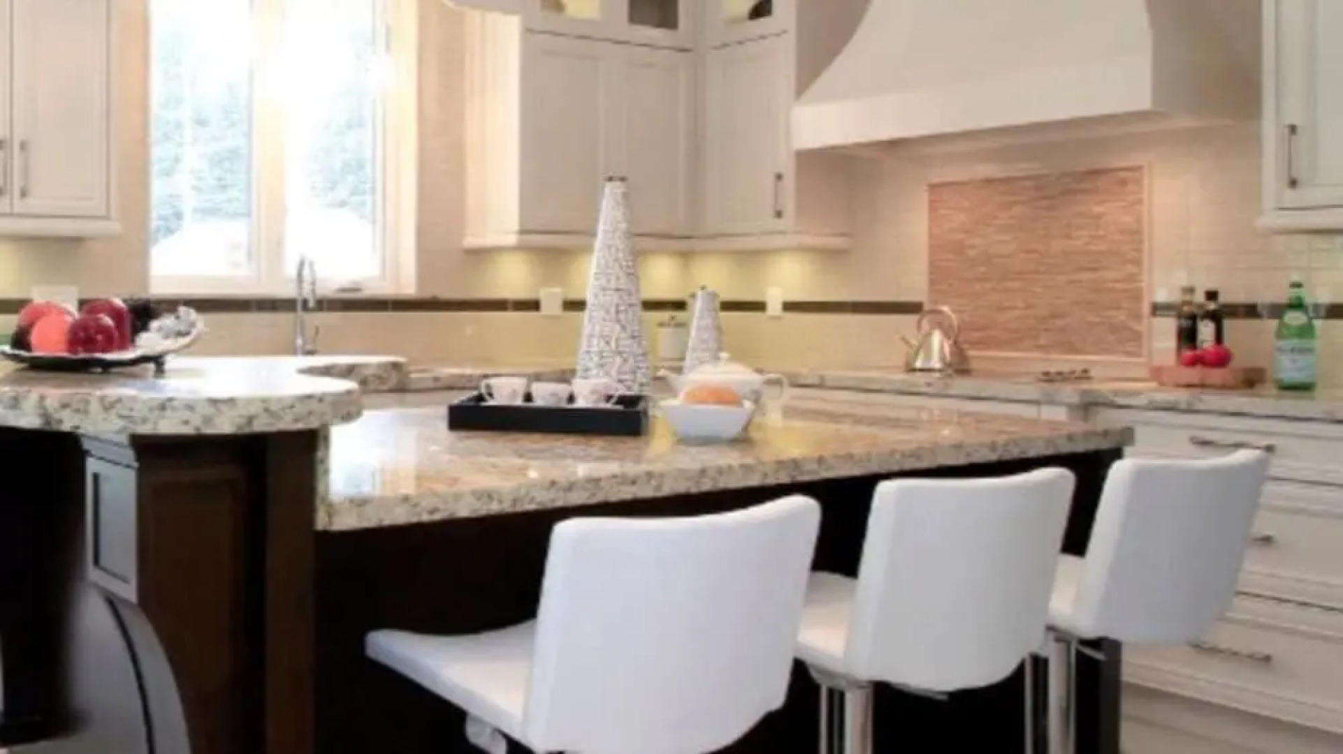 Brand New House With Garden View