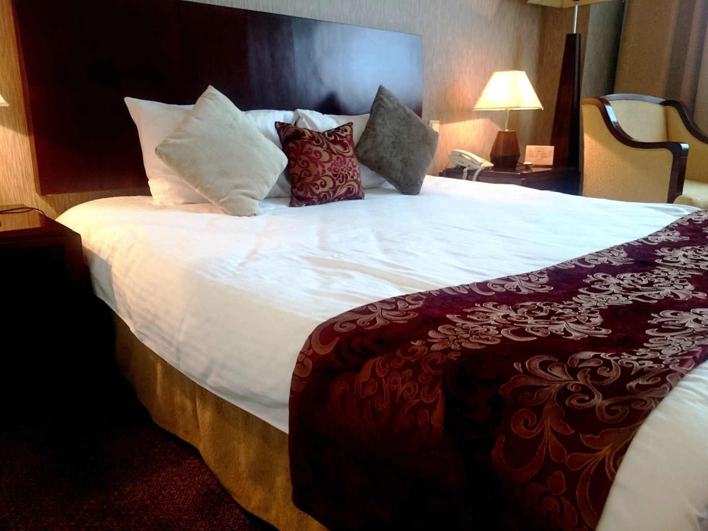 Отель The Crown