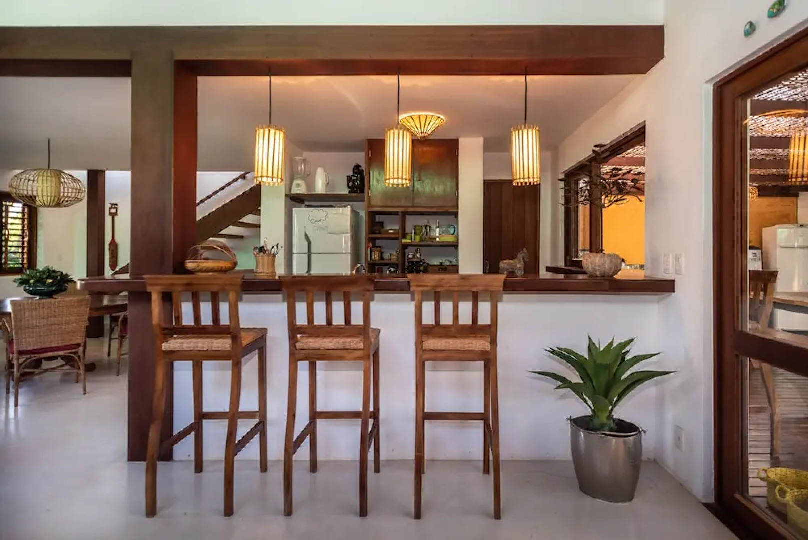 Vila do Outeiro em frente a praça da igreja