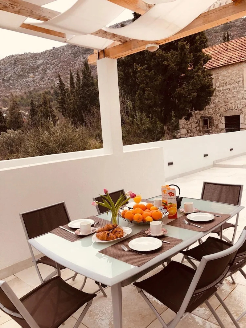 Villa Dragi, Villa With Pool and big Terrace, sea View, Peacfully and Quite